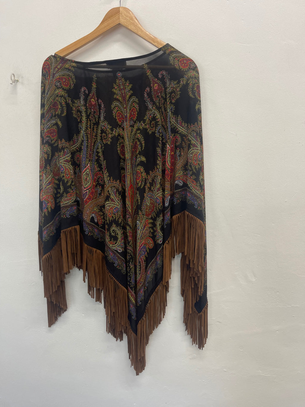 Fabulous Joseph Ribkoff tasseled boho Poncho Top uk10 Black KW605