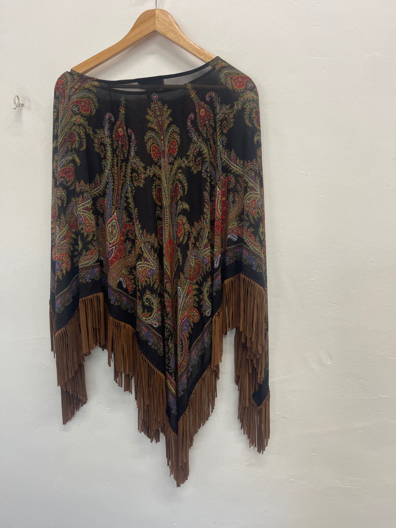 Fabulous Joseph Ribkoff tasseled boho Poncho Top uk10 Black KW605