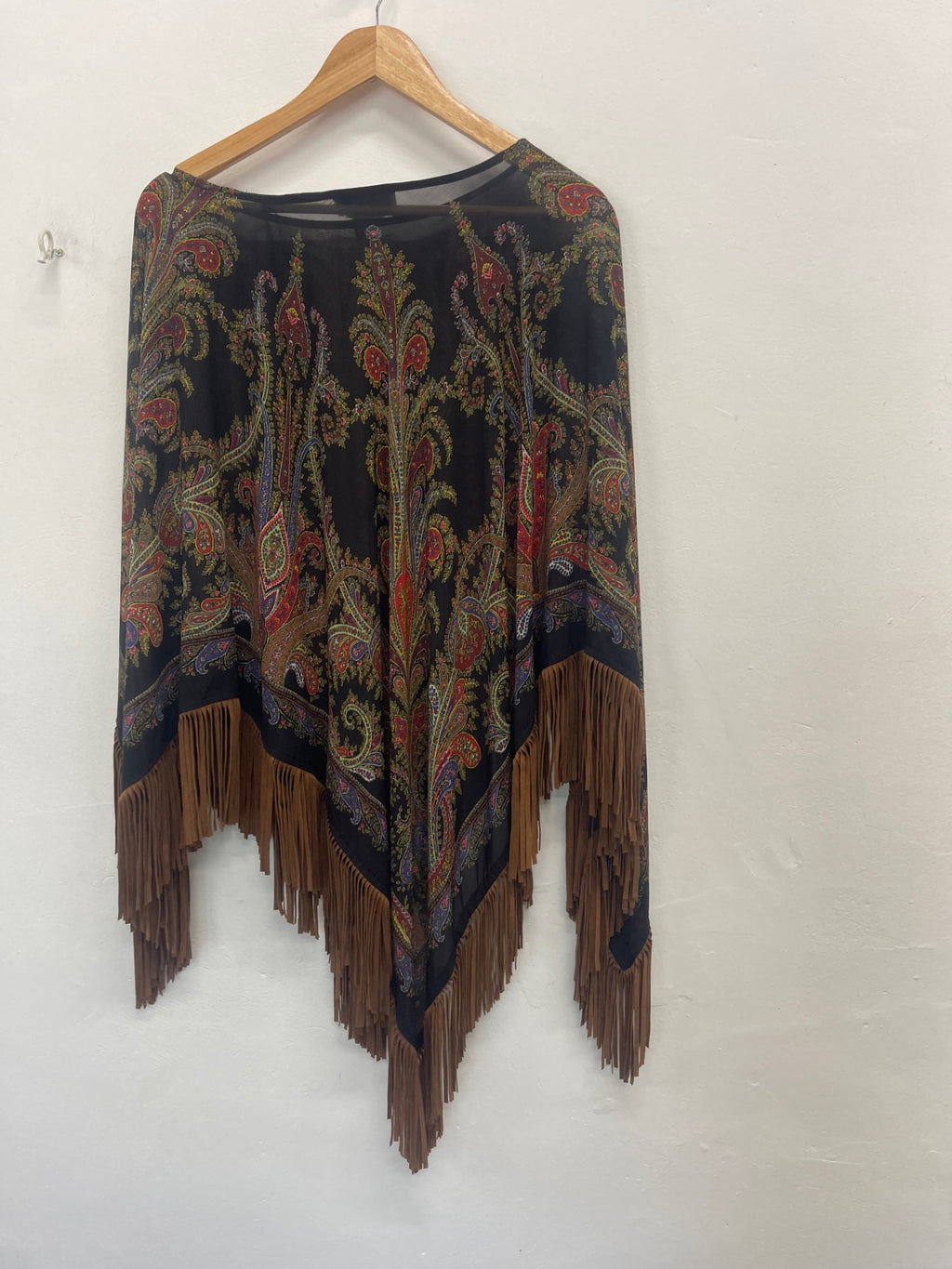 Fabulous Joseph Ribkoff tasseled boho Poncho Top uk10 Black KW605