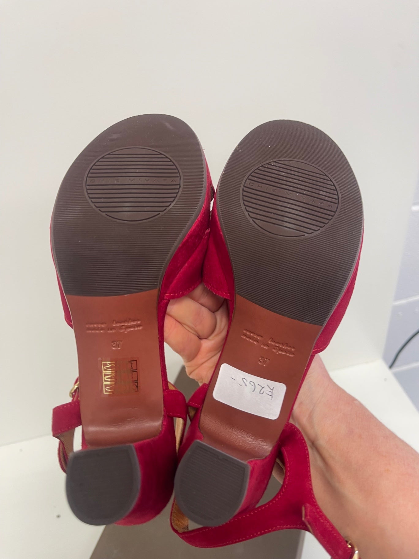 Fabulous Chie Mihara suede Sandals uk4-5 Red Cherry New KW506