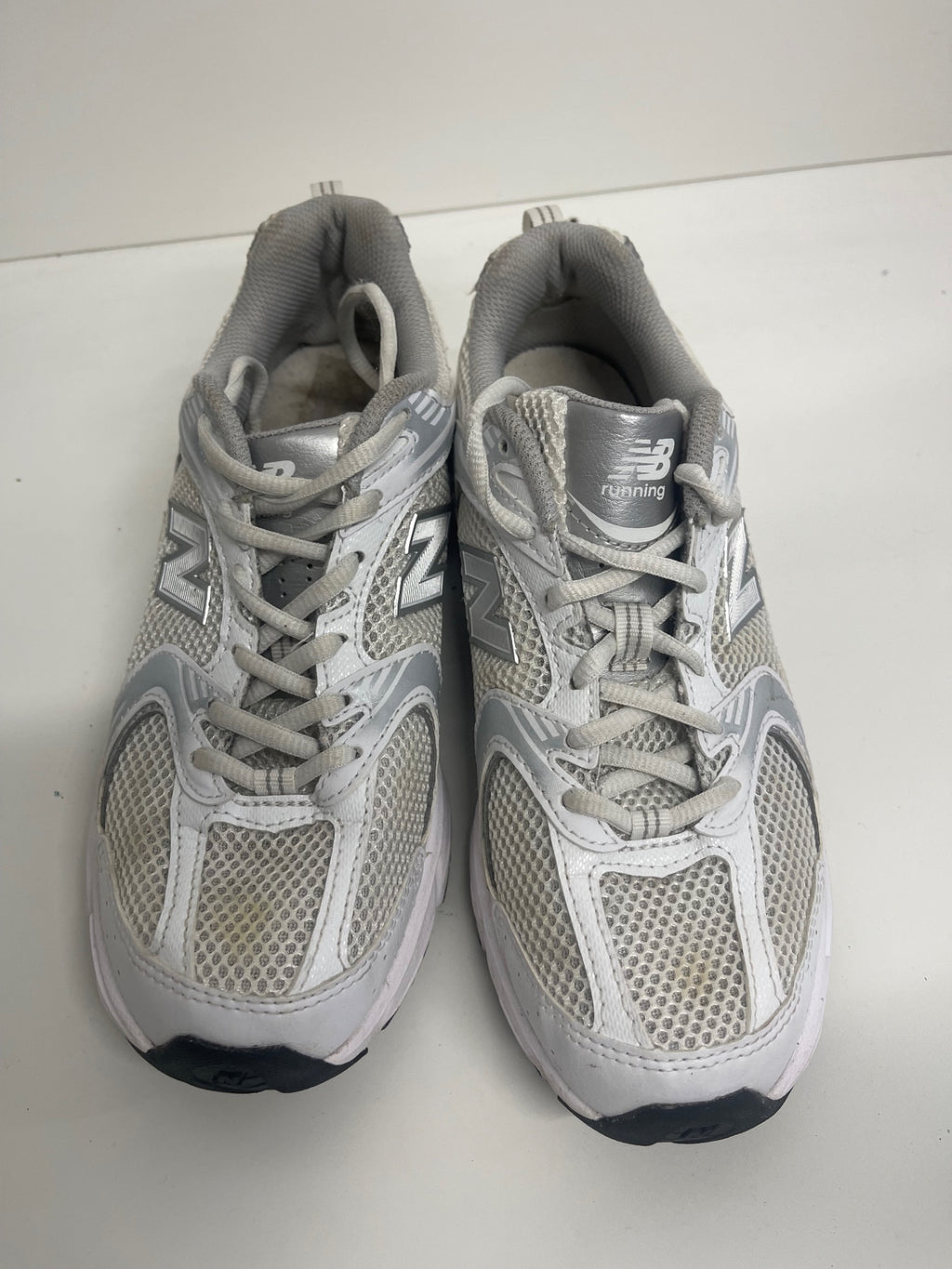 Fabulous New Balance 530 Sneakers UK6 White & Grey KB606
