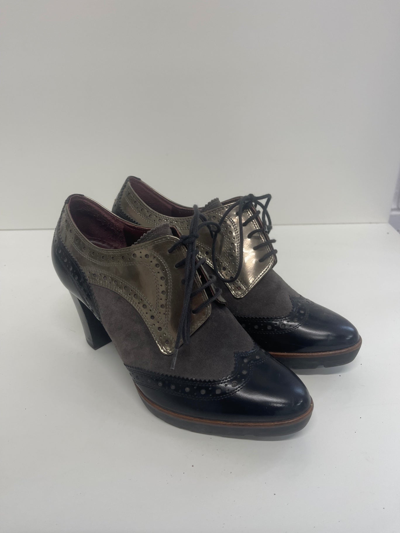 Fabulous Hogl heeled leather Loafer Shoes Uk4 Black & nude KW605