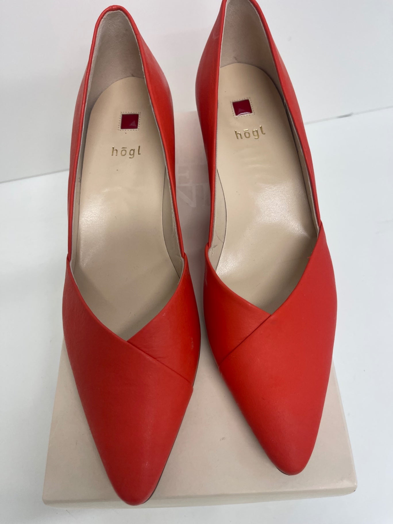 Fabulous Högl leather soft court heeled shoes UK4 Orange Coral kW605