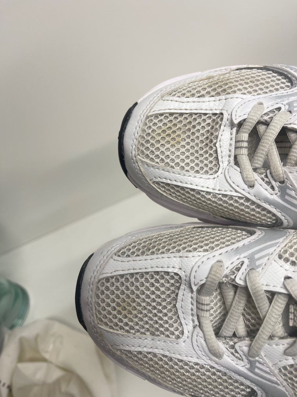Fabulous New Balance 530 Sneakers UK6 White & Grey KB606