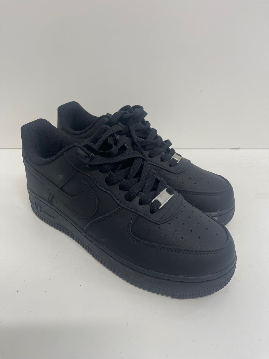 Fabulous Nike Air Force 1 low Sneakers Uk6 Black vGC GC607