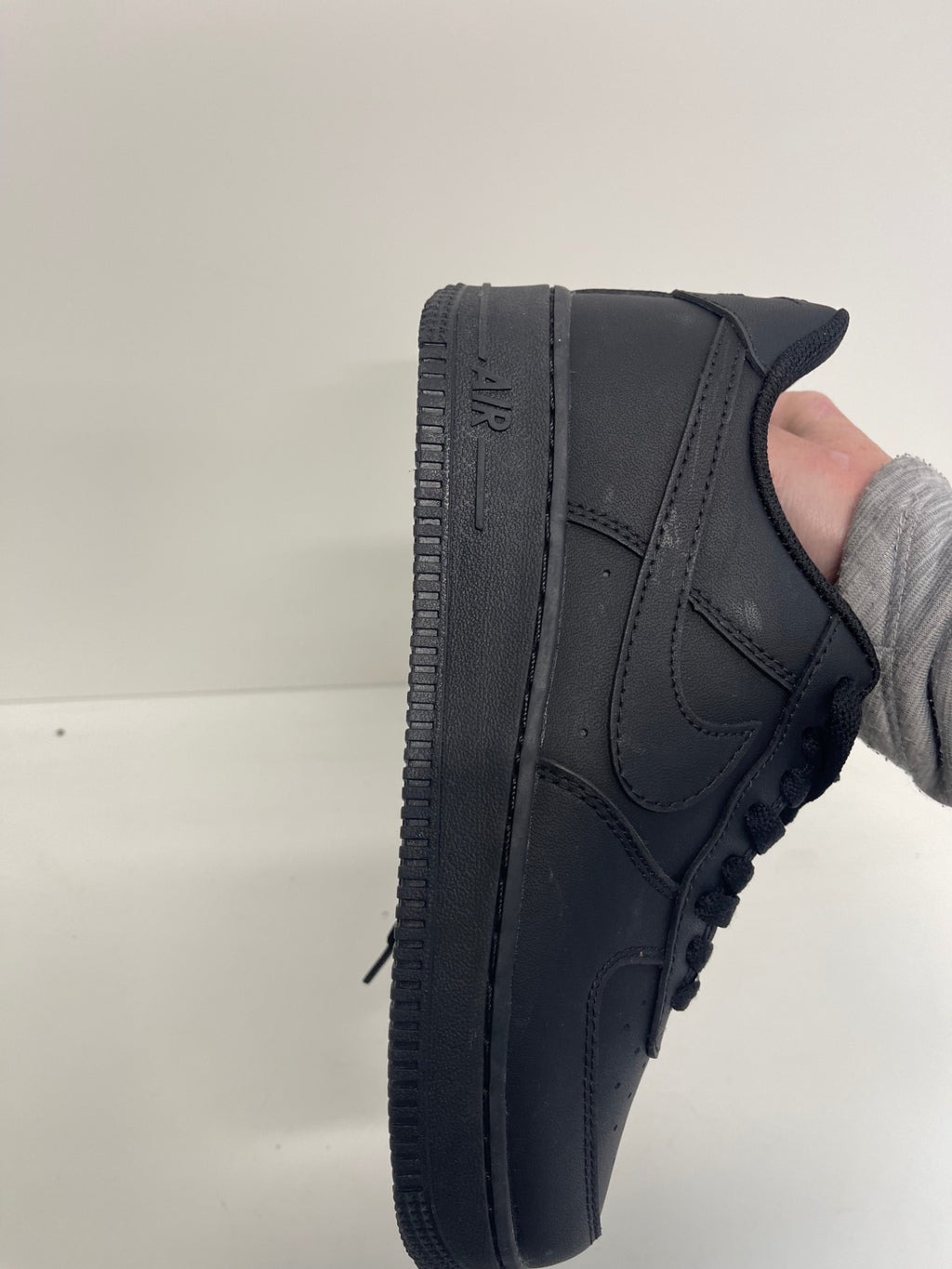Fabulous Nike Air Force 1 low Sneakers Uk6 Black vGC GC607