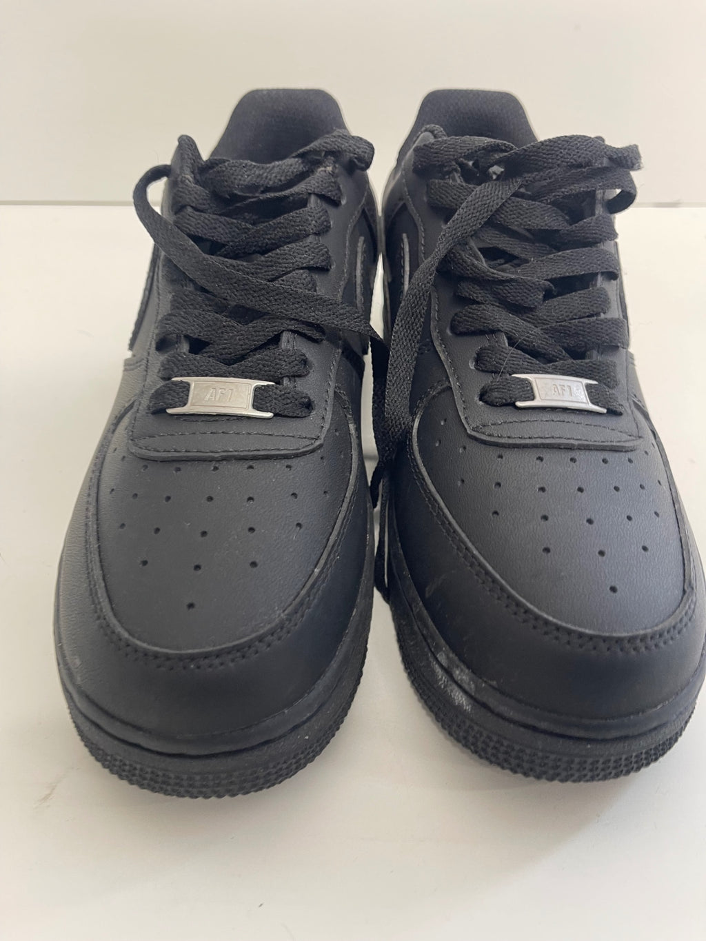 Fabulous Nike Air Force 1 low Sneakers Uk6 Black vGC GC607