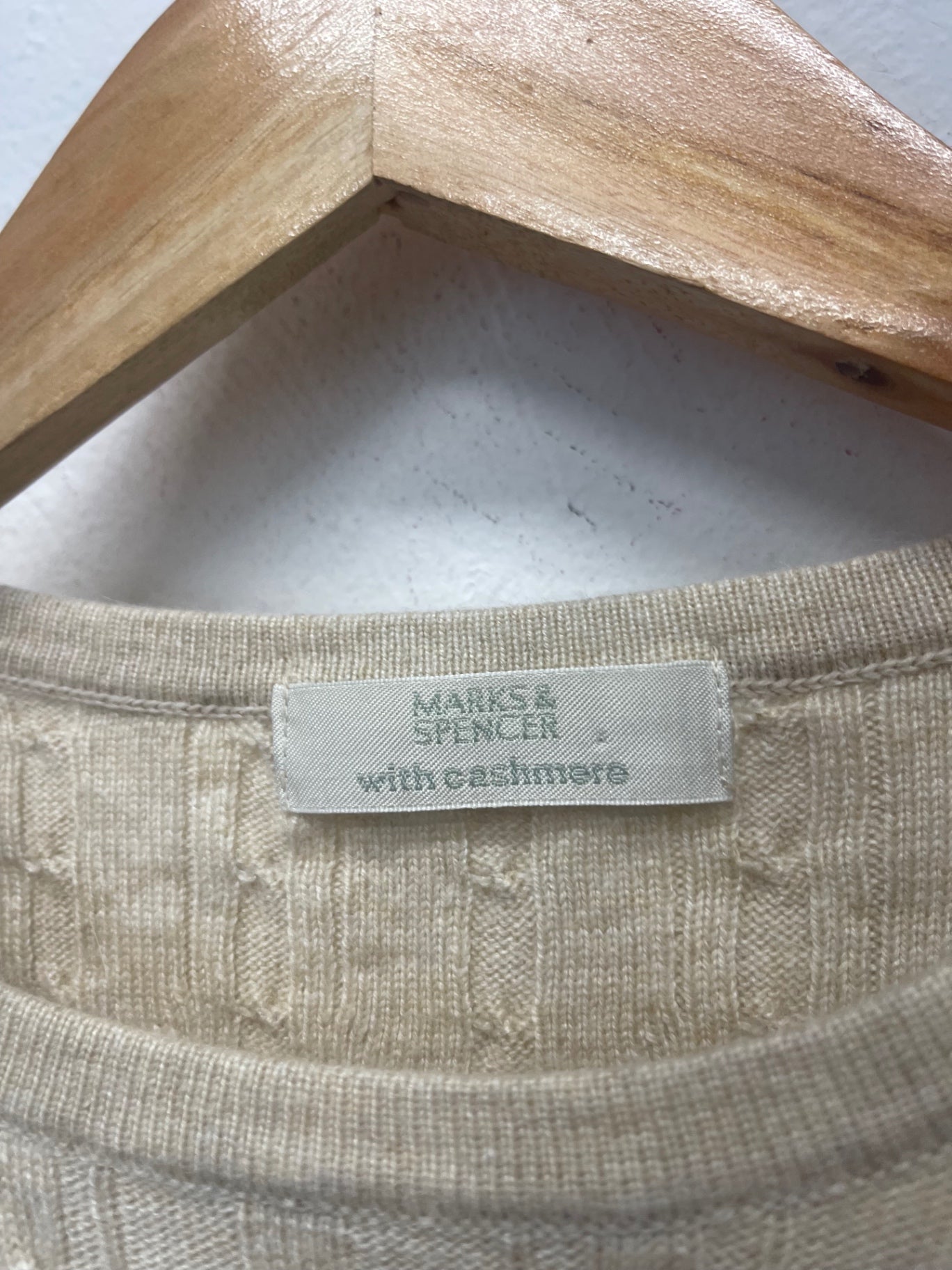 Fabulous Marks & Spencers cashmere Jumper UK 16 Beige Biscuit FK608