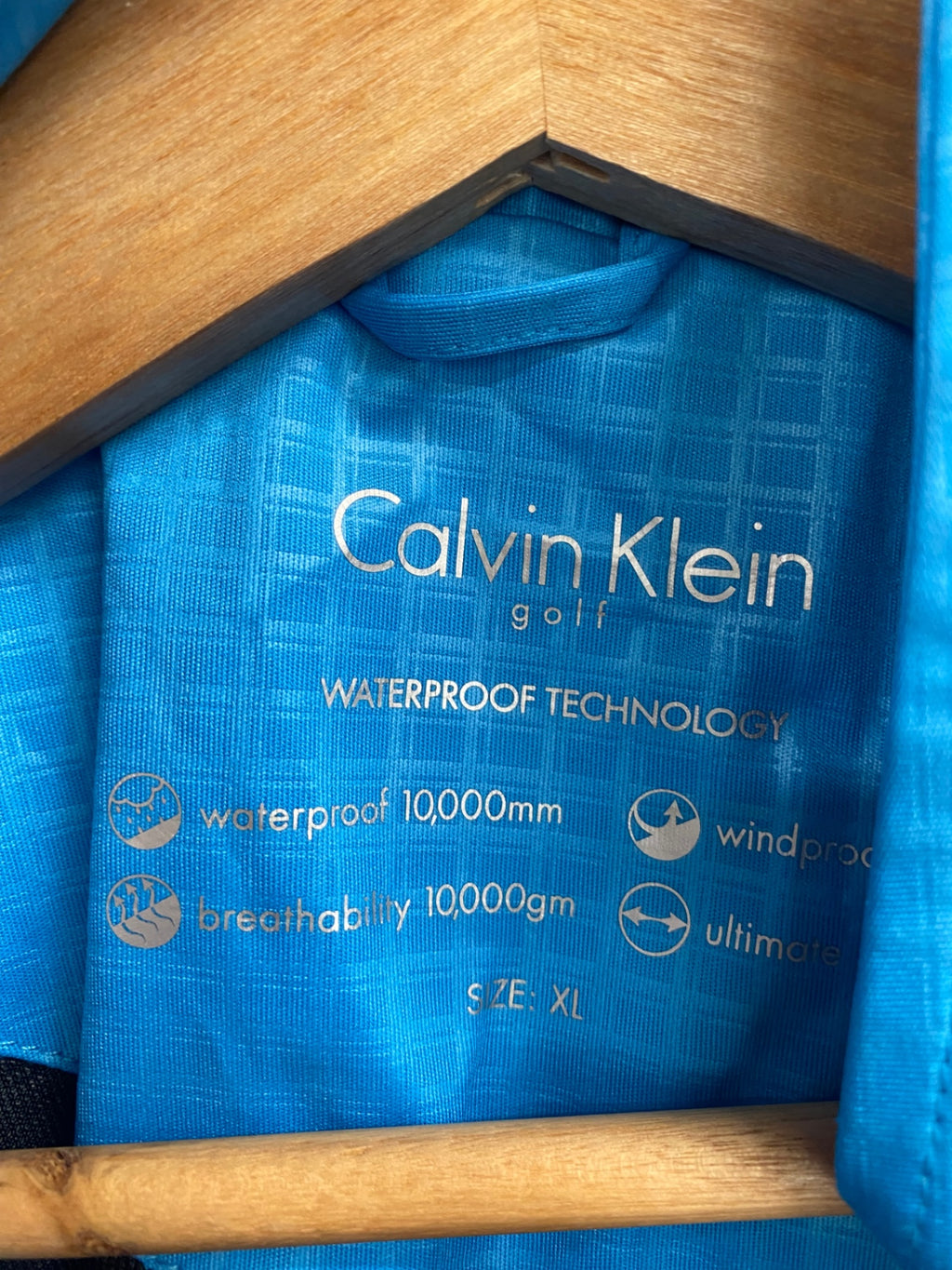 Fabulous Calvin Klein Golf Raincoat XL Blue technical FK608