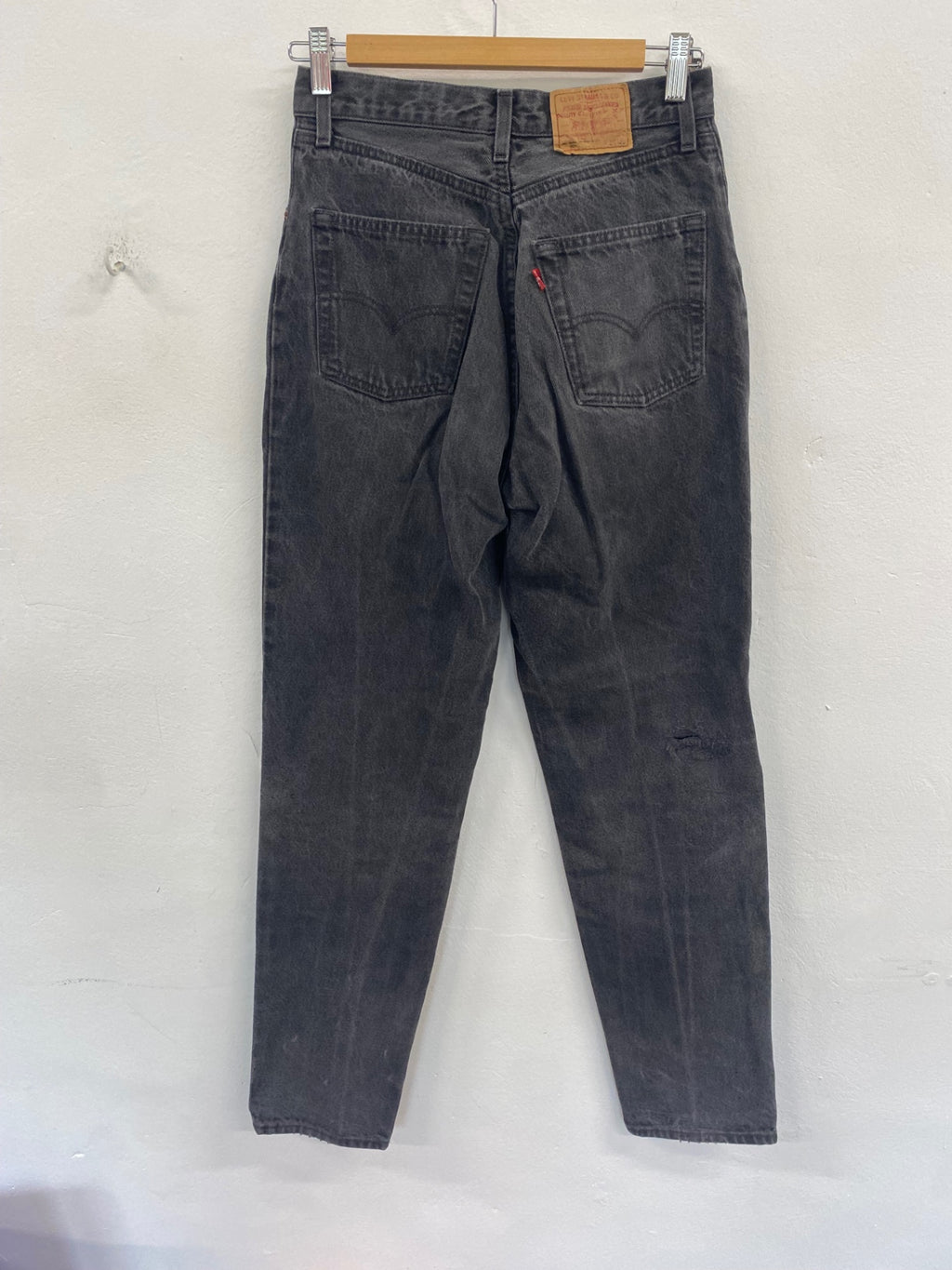 Fabulous Levi's 901 Jeans W30 L32 Dark gray charcoal distressed FK608