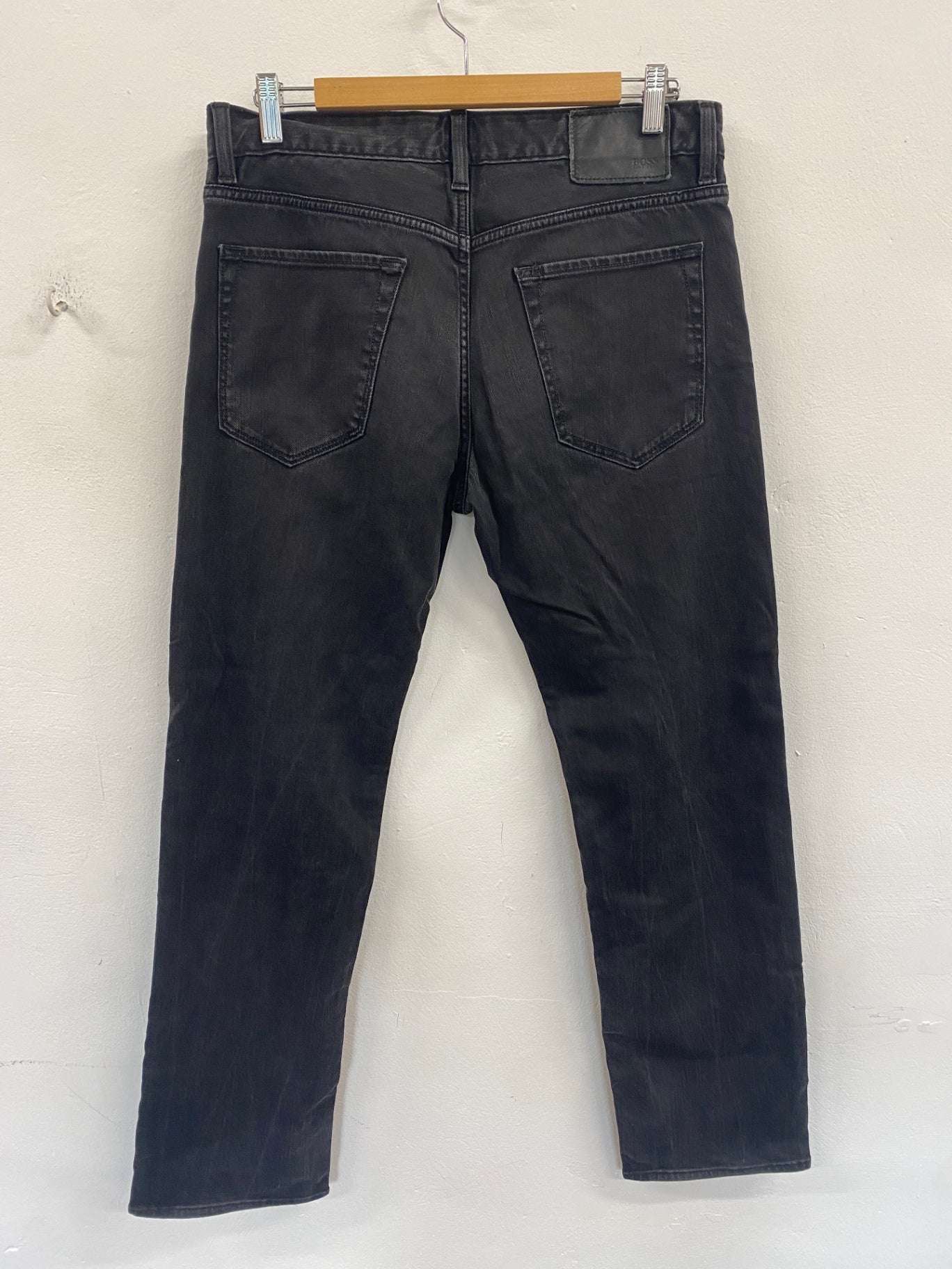 Fabulous Hugo Boss Maine Jeans 34/32 Black charcoal classic straight leg FK608