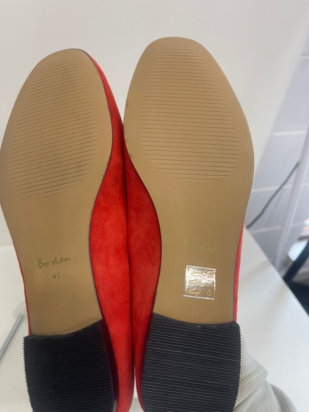 Fabulous Boden suede tassel Loafers UK8 Red Coral FK608