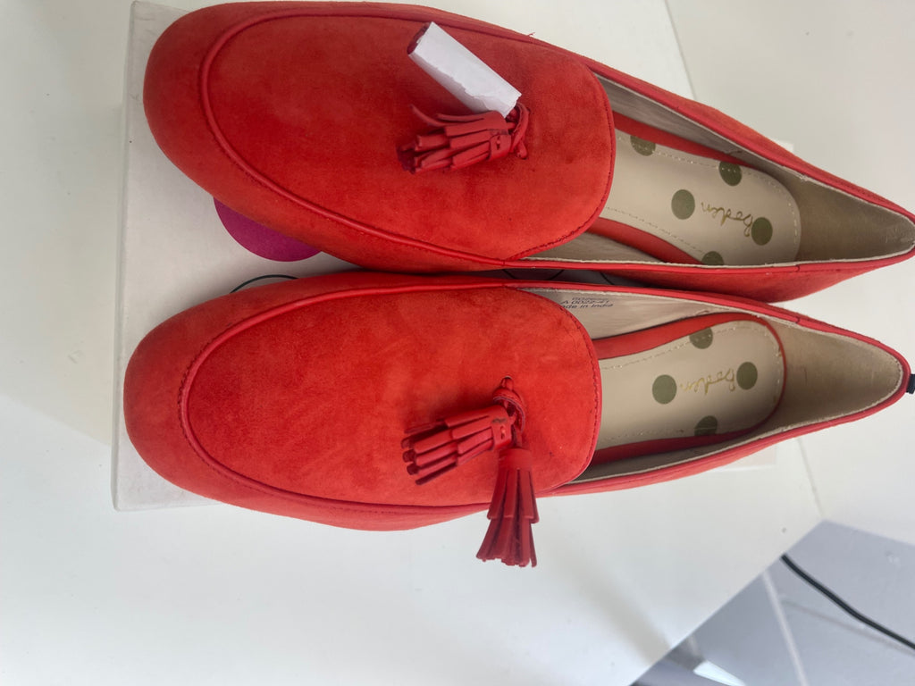 Fabulous Boden suede tassel Loafers UK8 Red Coral FK608