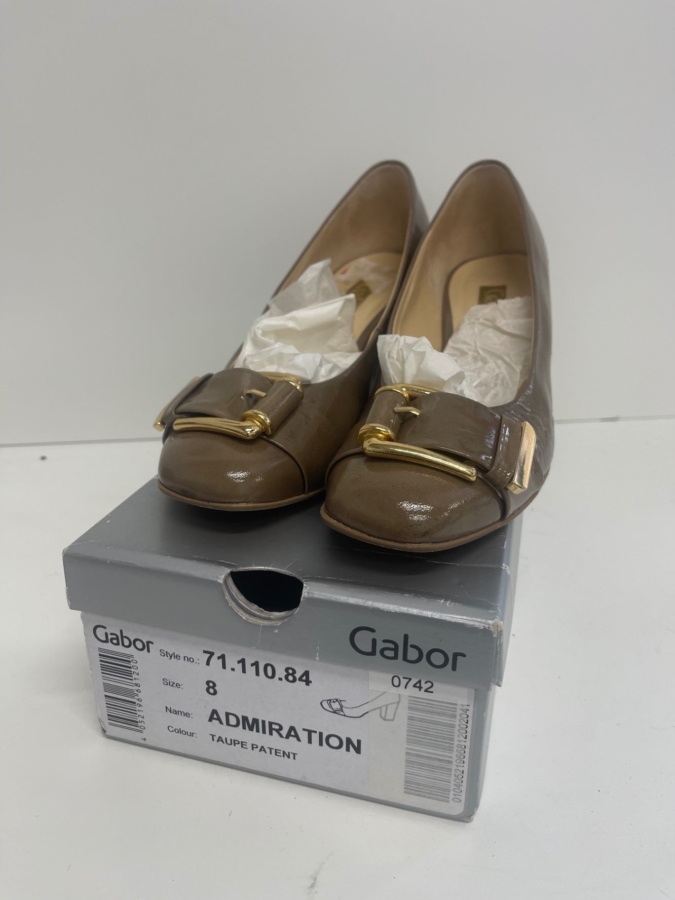 Fabulous Gabor admiration patent court classics  UK8 Taupe Beige FK608