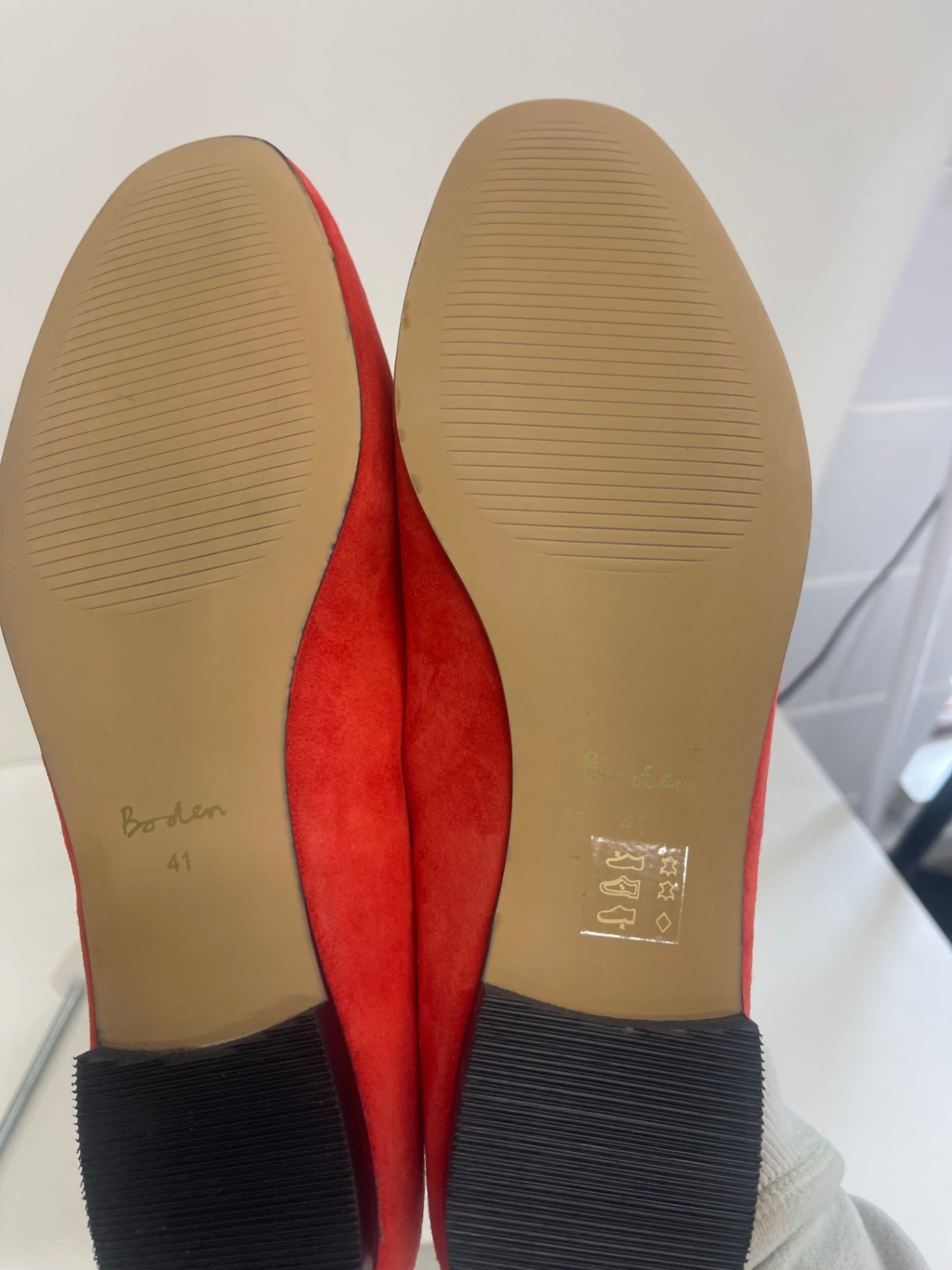 Fabulous Boden suede tassel Loafers UK8 Red Coral FK608