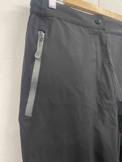 Fabulous Calvin Klein Golf waterproof over Pants 16 Black FK608