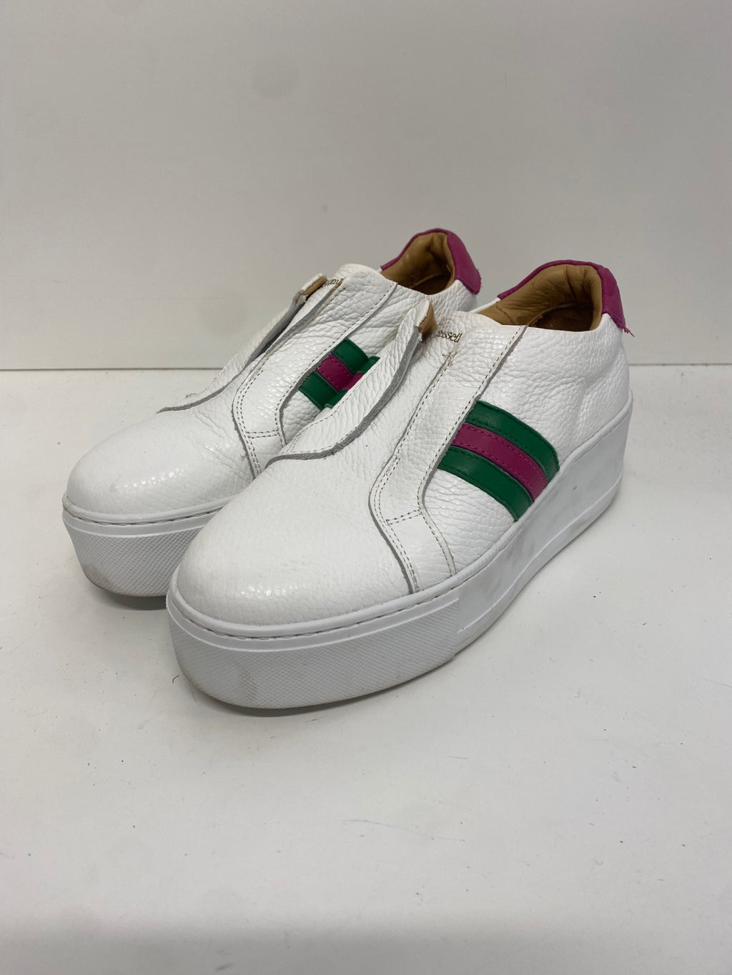Fabulous Russell & Bromley flatform leather stripe Sneakers UK3 White & pink FK608