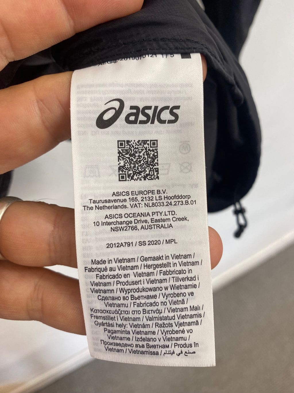 Fabulous Asics Windproof Running Jacket L Black Lightweight FK608