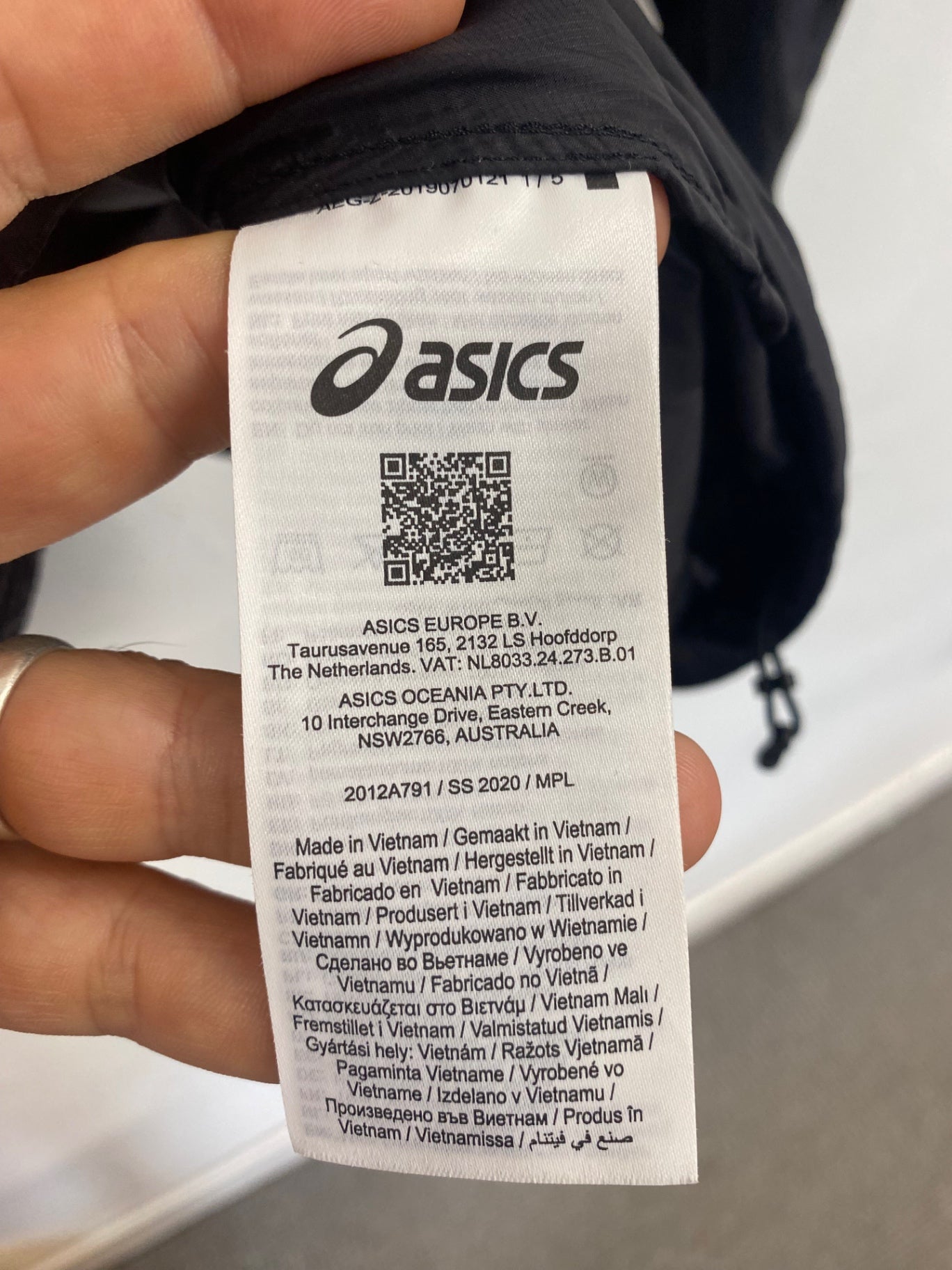 Fabulous Asics Windproof Running Jacket L Black Lightweight FK608