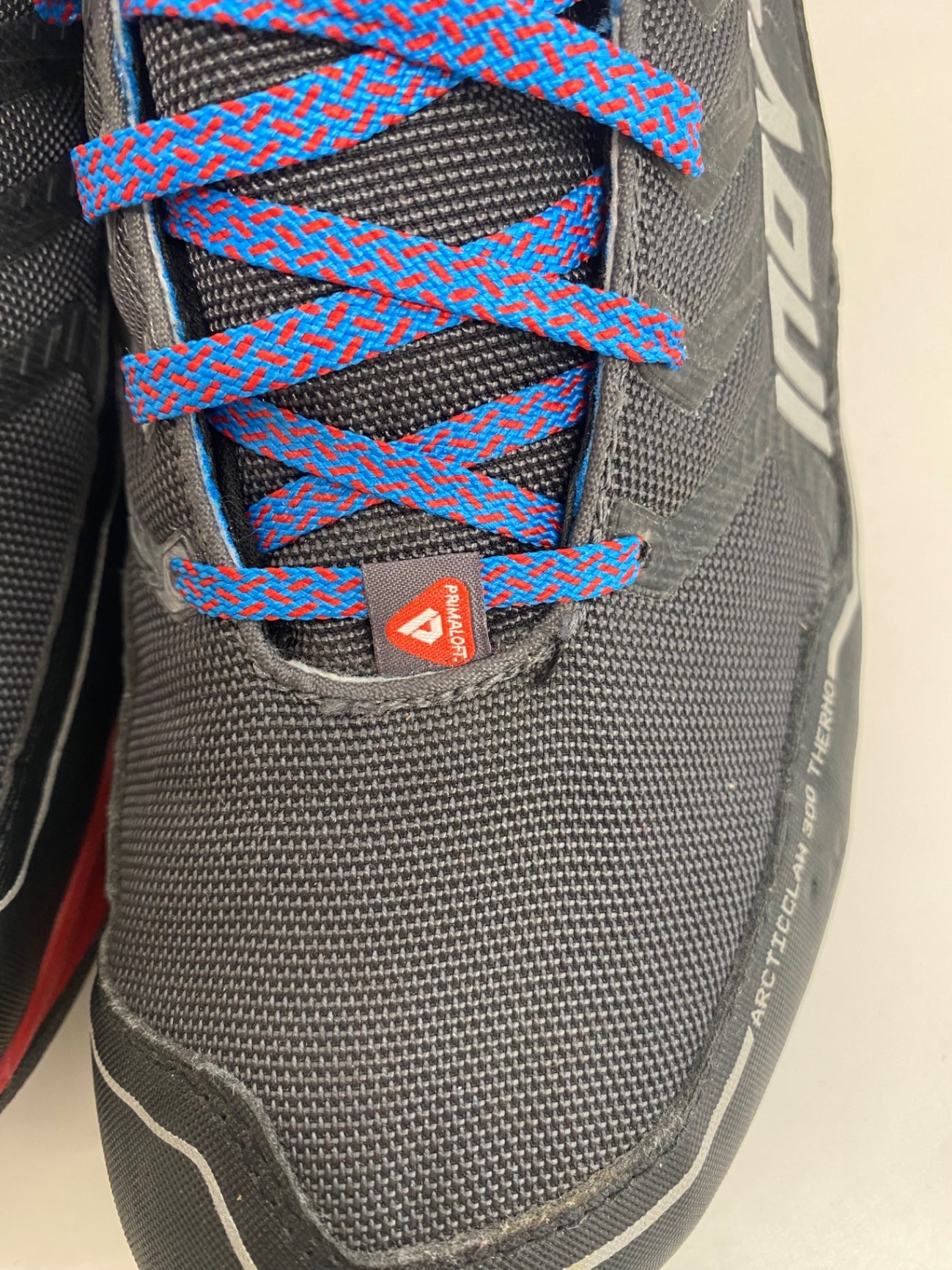 Fabulous INOV-8 ArcticClaw 300 Thermo primaloft trail Ice running trainers UK9 Black/Gray with red accents FK608