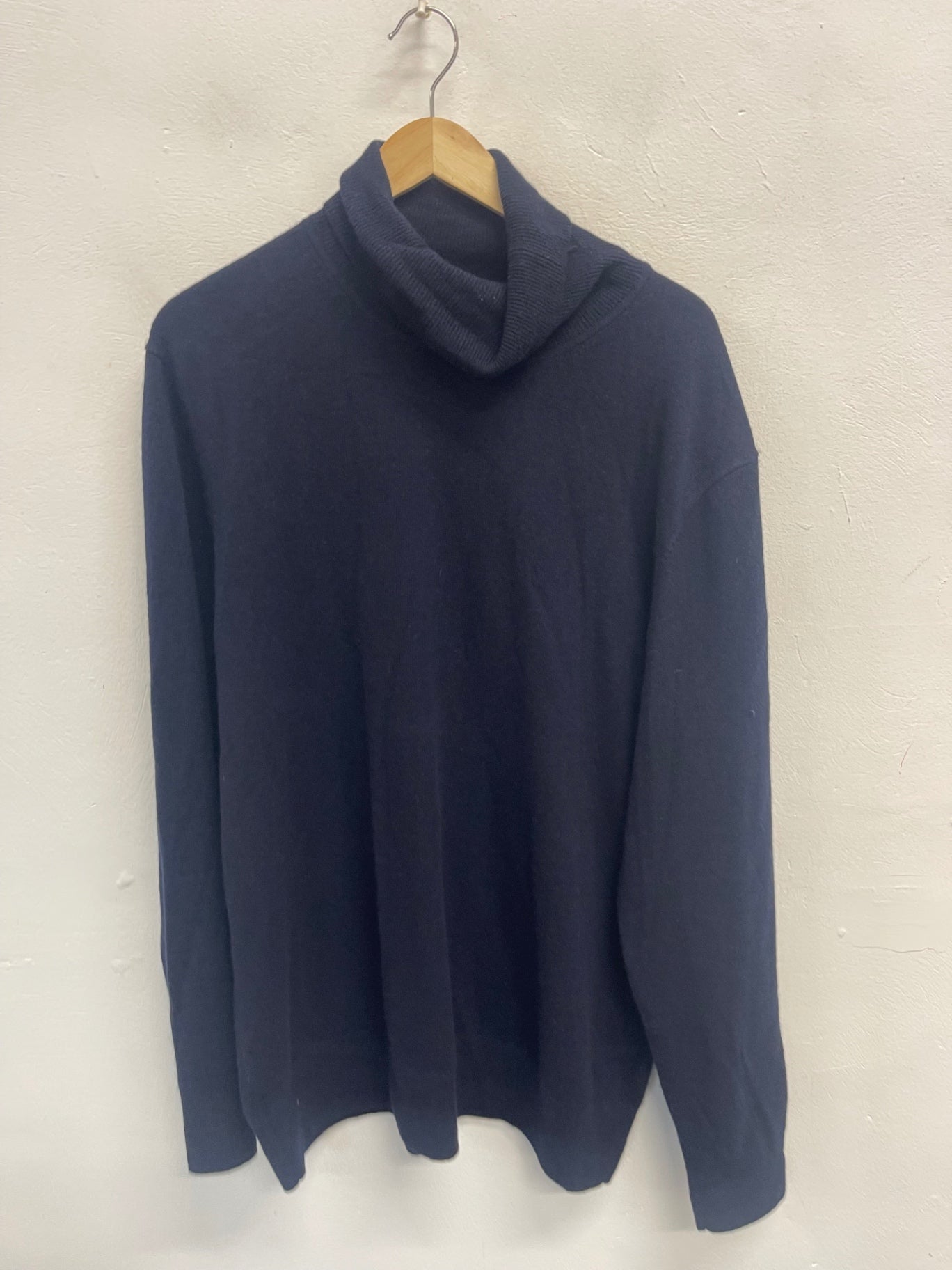 Fabulous UNIQLO pure Cashmere rollSweater XL Dark Blue