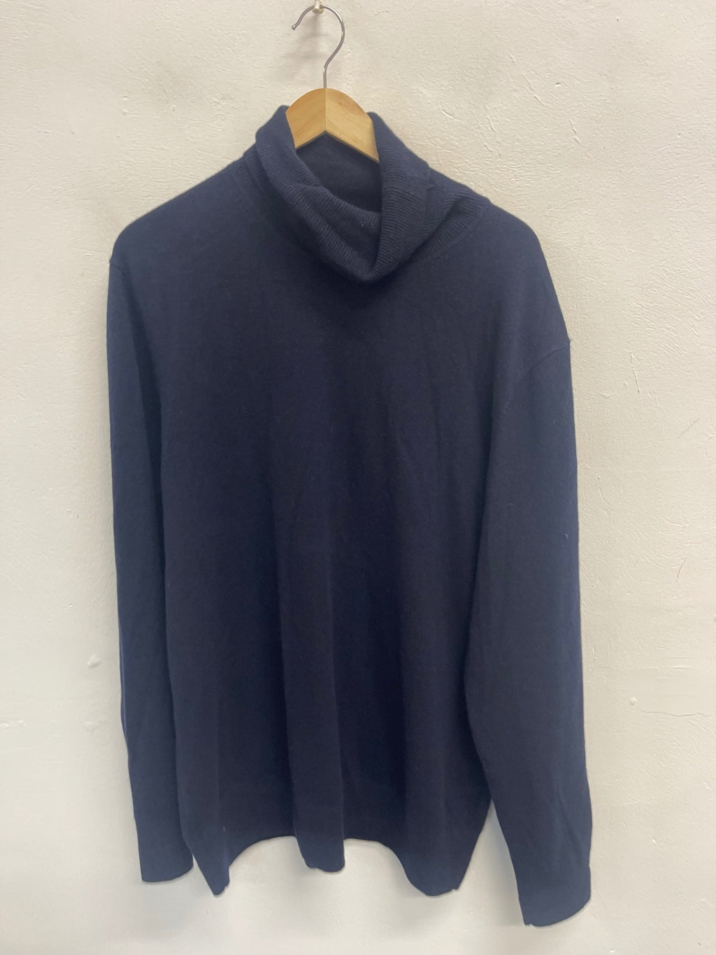 Fabulous UNIQLO pure Cashmere rollSweater XL Dark Blue ES609