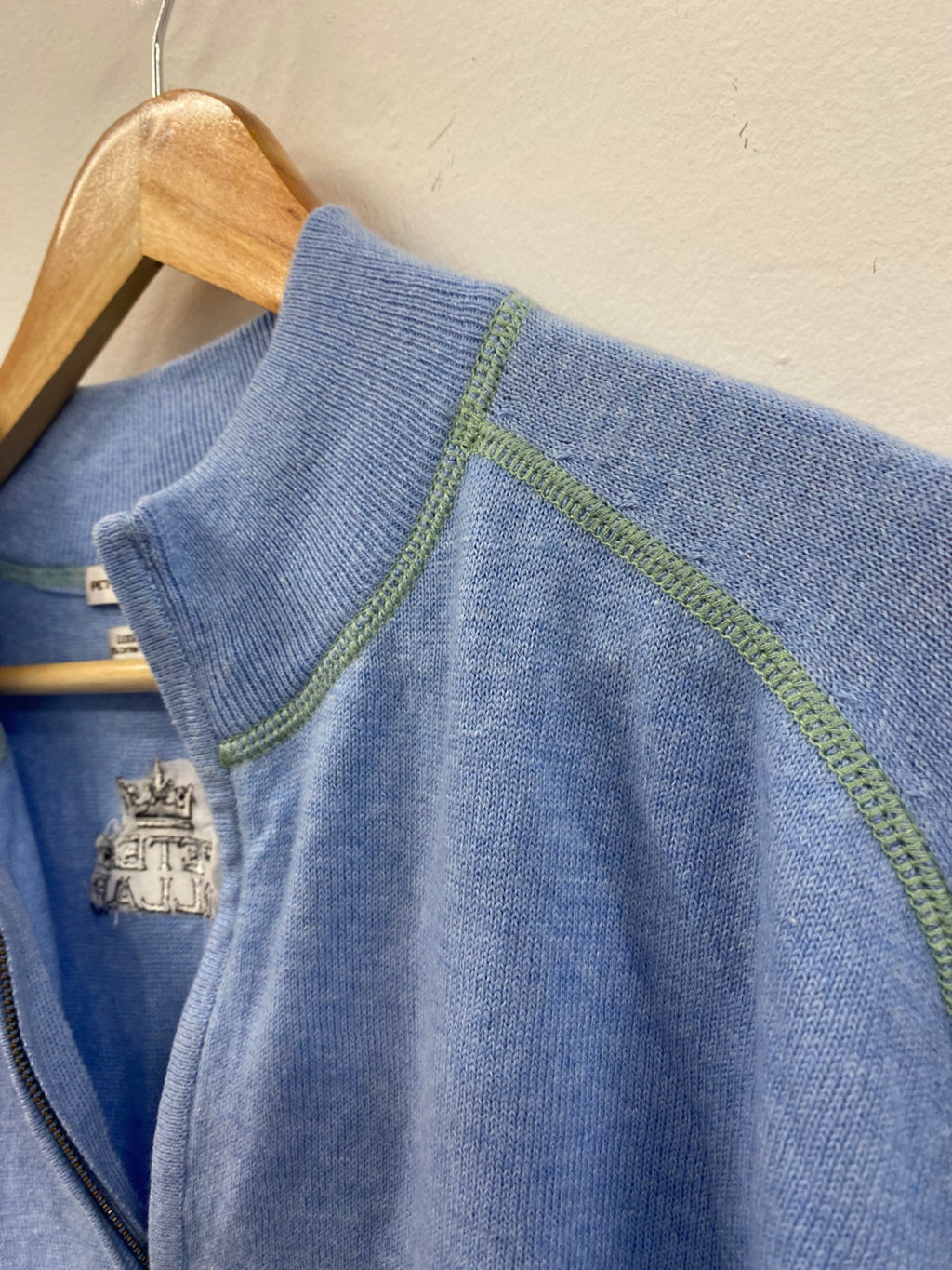 Fabulous Peter Millar 1/4 zip Sweater Golf XL Blue lime contrast stitching ES609