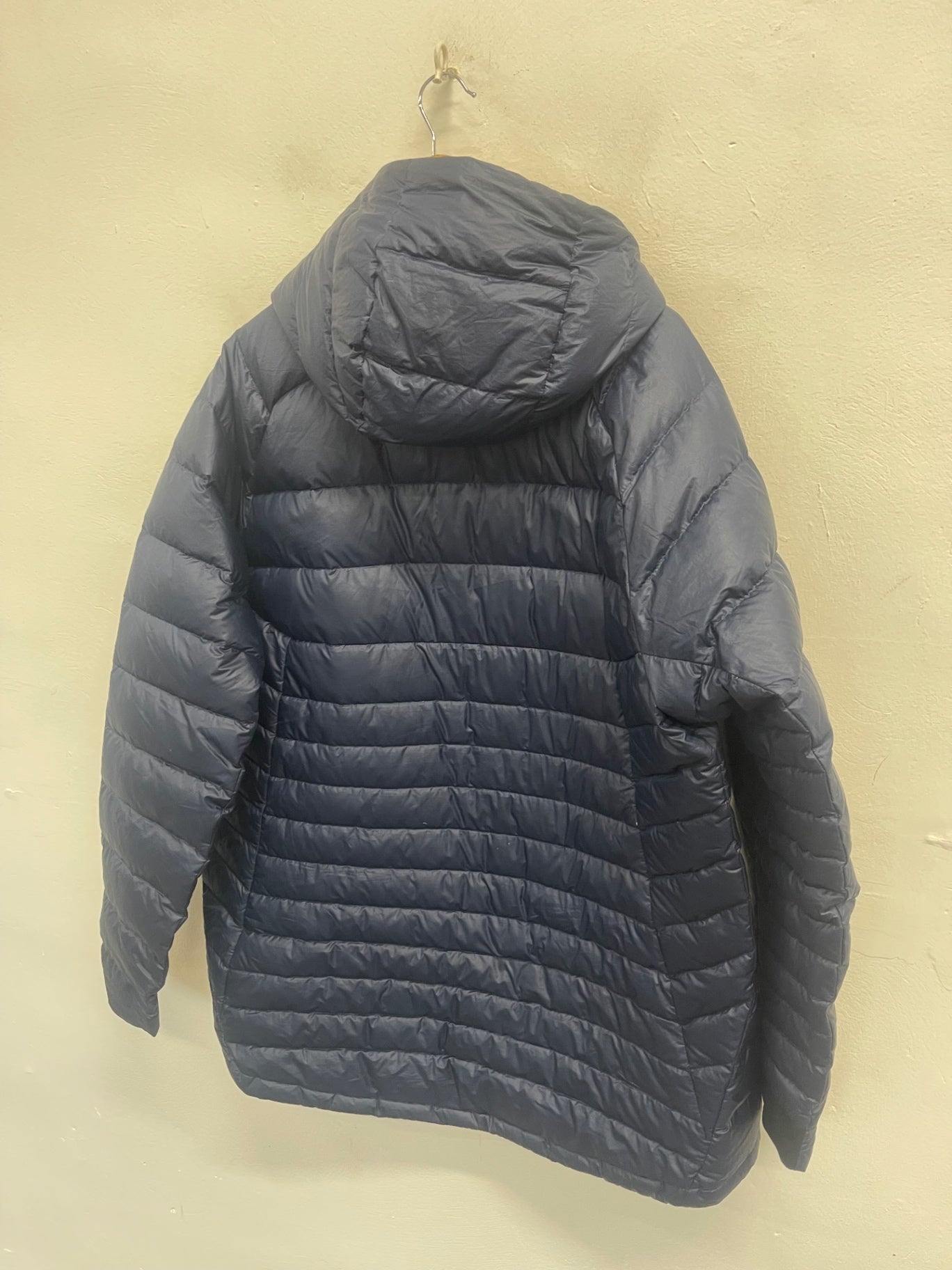 Fabulous Nike down filled Puffer Jacket XL Navy Blue ES609