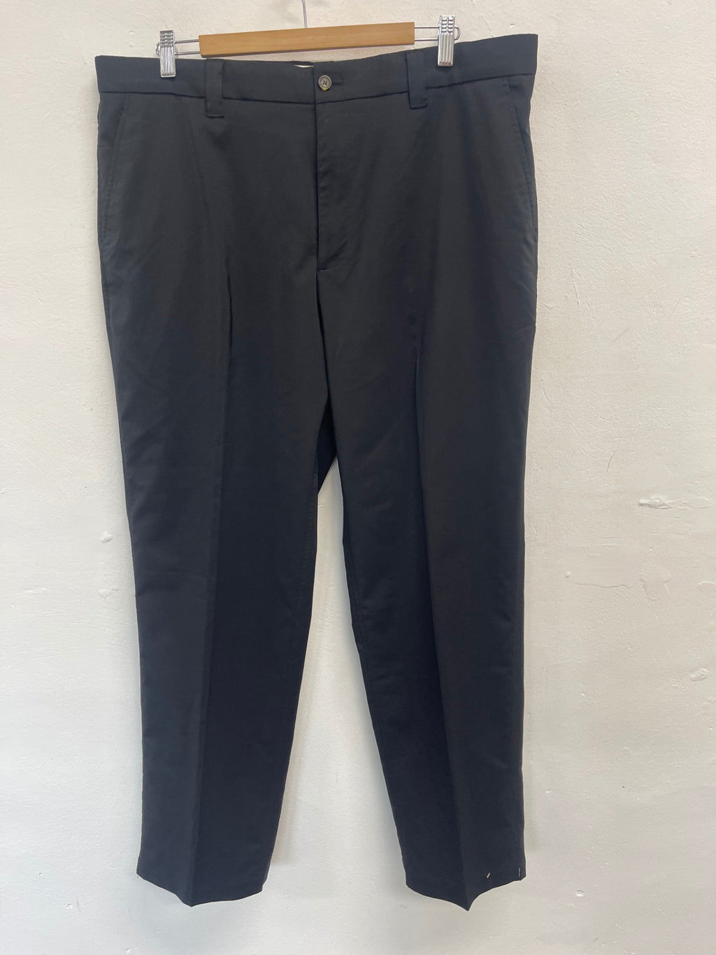 Fabulous Greg Norman Golf Trousers 38X32 Black ES609