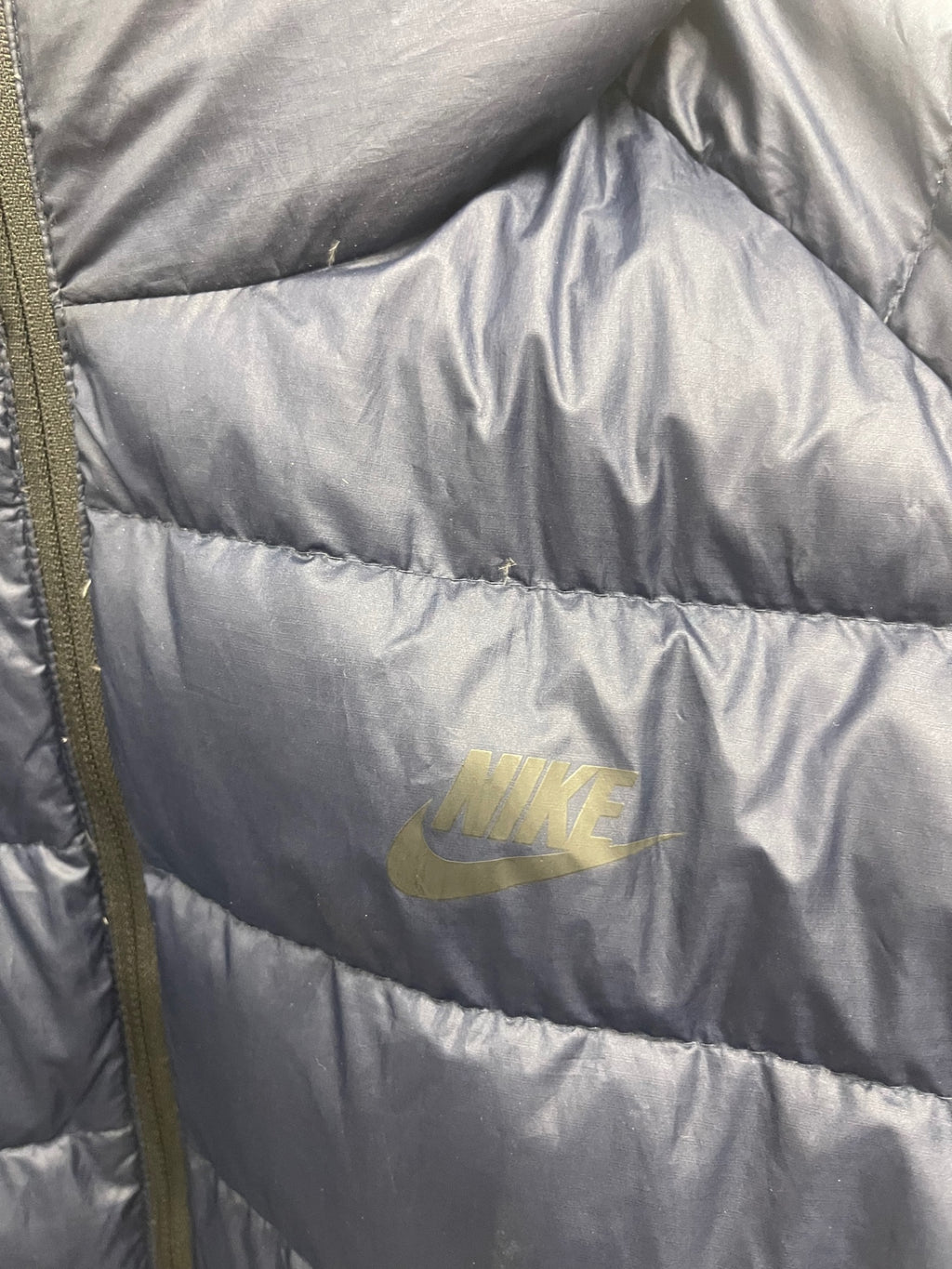 Fabulous Nike down filled Puffer Jacket XL Navy Blue ES609
