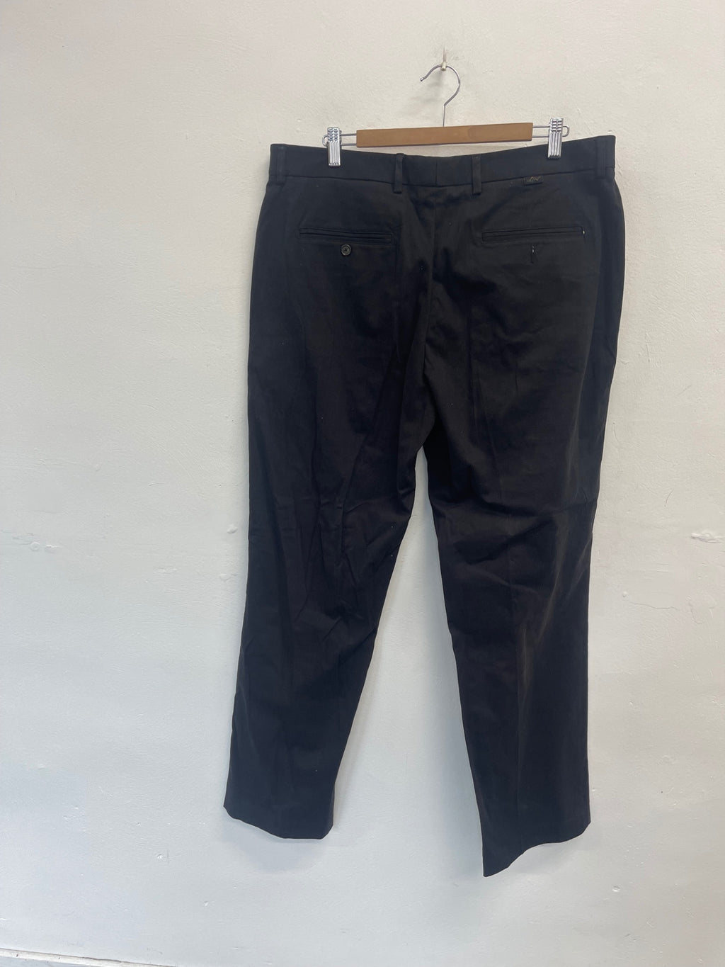 Fabulous Greg Norman Golf Trousers 38/32 Black ES609