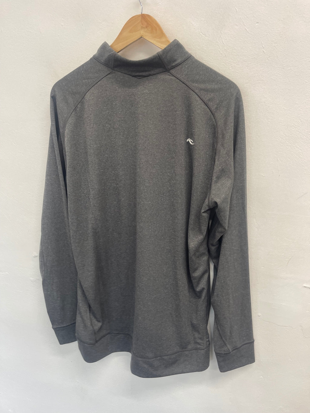 Fabulous KJUS Keano golf mid layer UK XL Gray ES609
