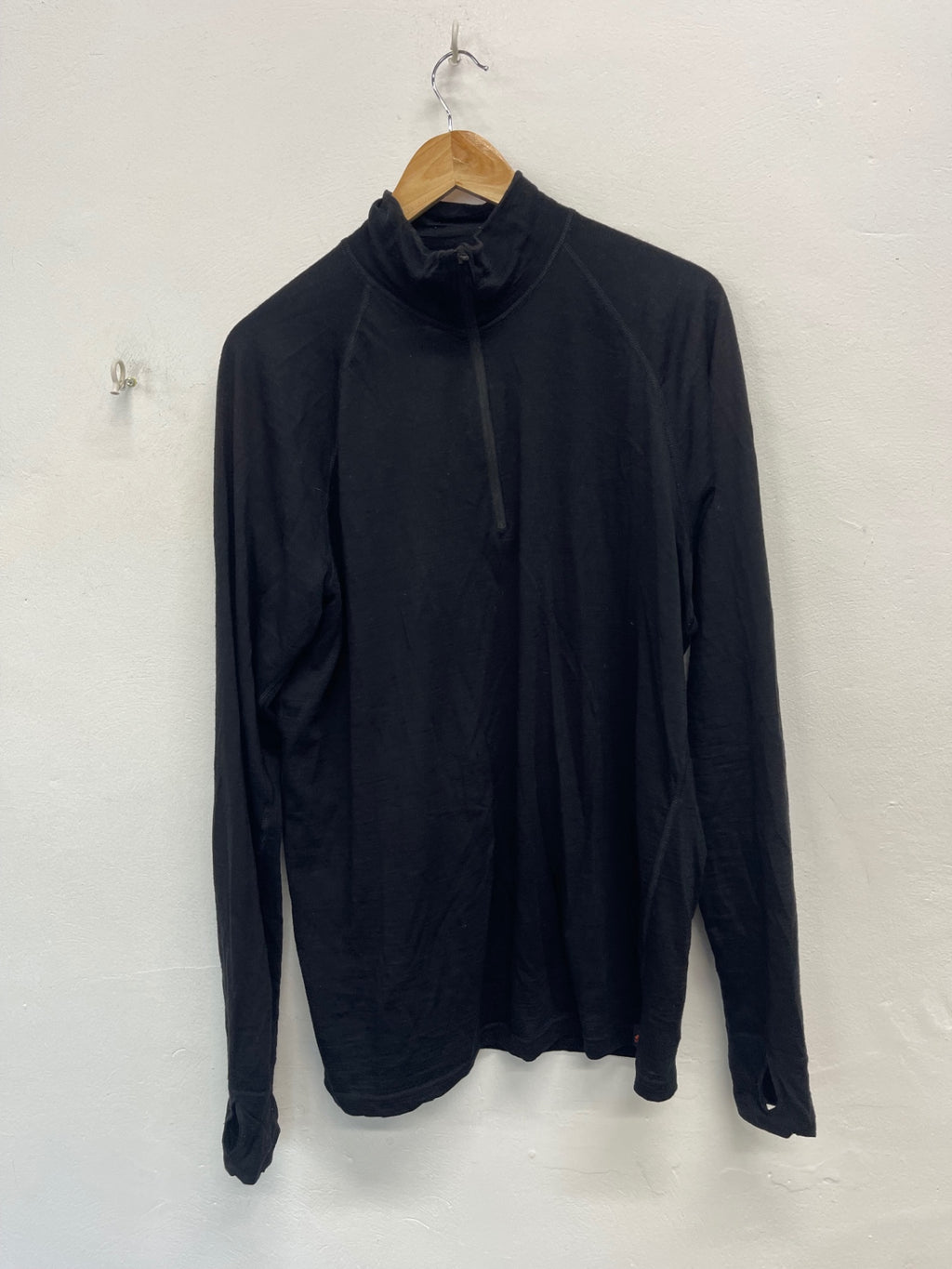 Fabulous Ivanhoe of Sweden pure merino Sweater XL Black ES609