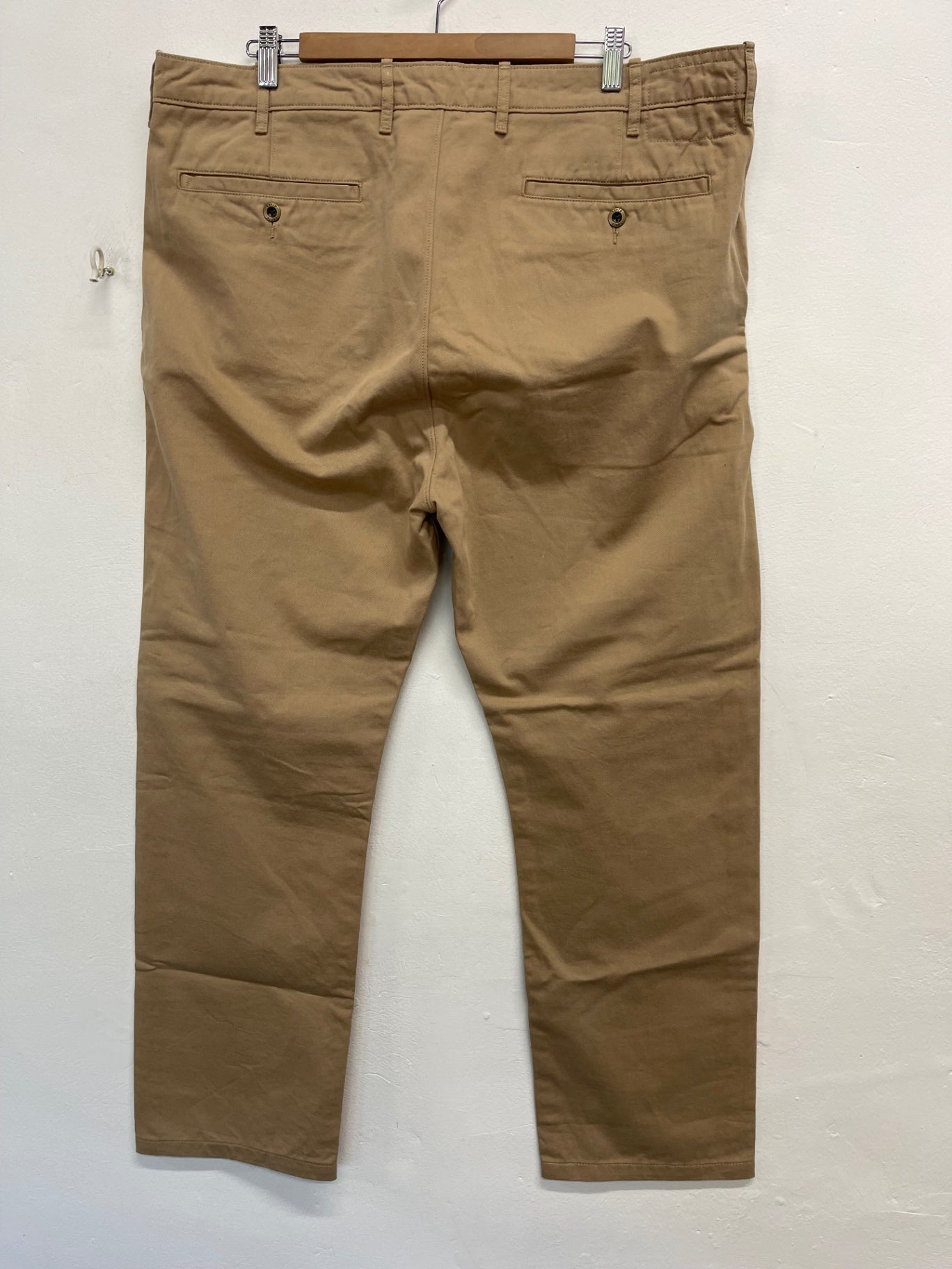 Fabulous Levi's Chinos W40 L30 Beige immaculate ES609
