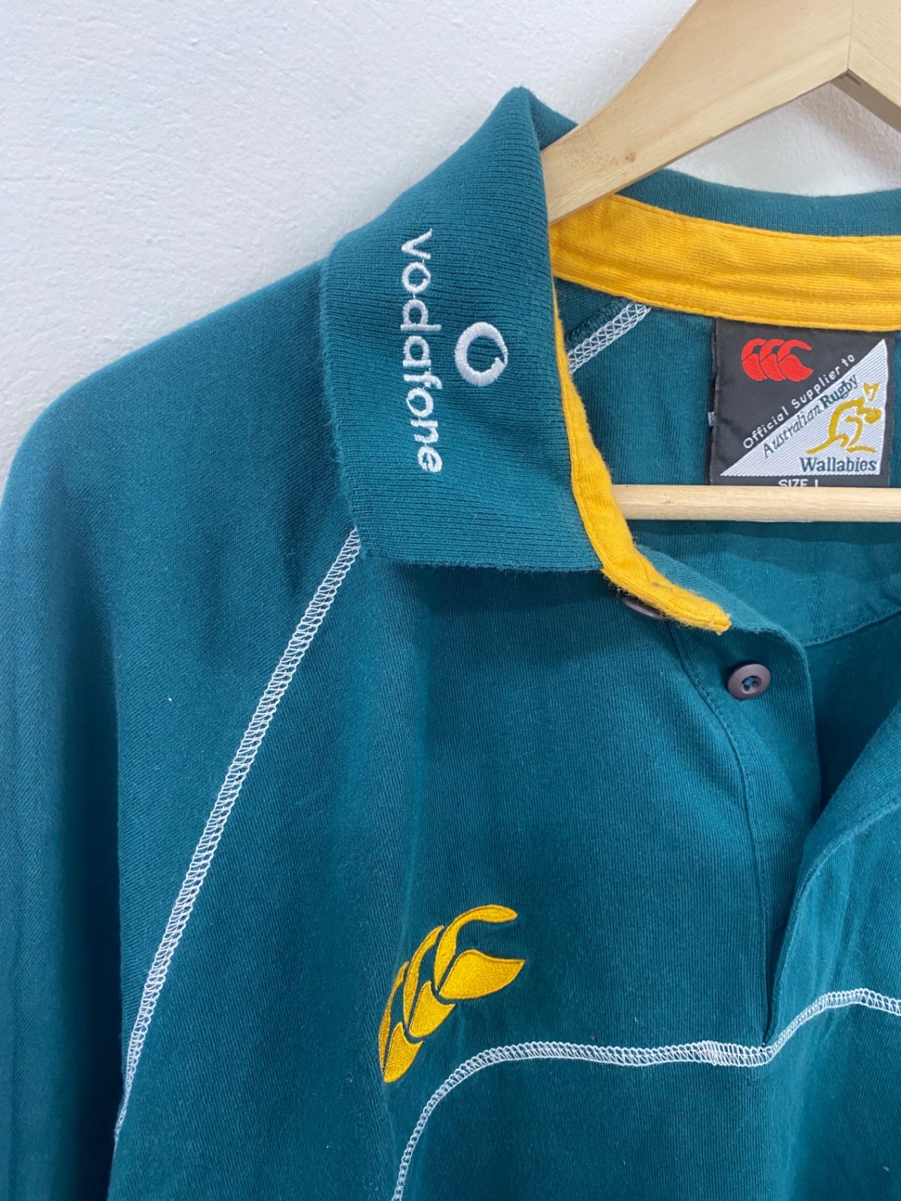 Fabulous Canterbury Wallabies Rugby Polo Shirt L Green and Gold ES609