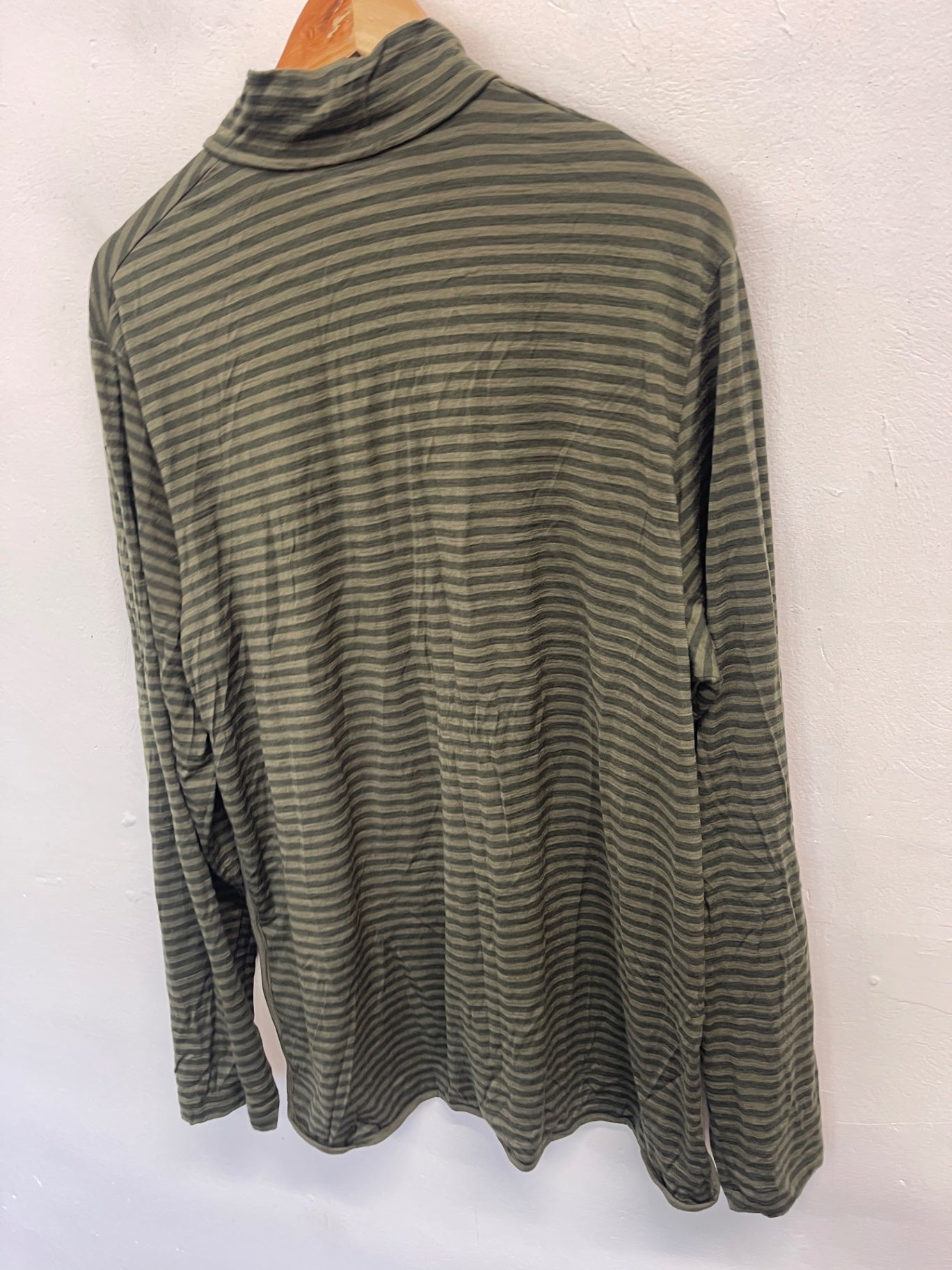 Fabulous icebreaker Long sleeve Merino base layer top XL Olive green ES609
