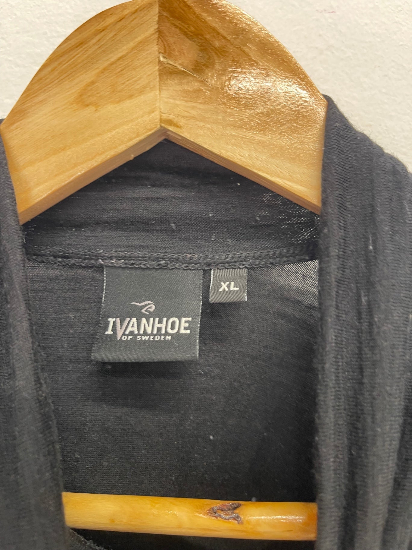 Fabulous Ivanhoe of Sweden pure merino Sweater XL Black ES609
