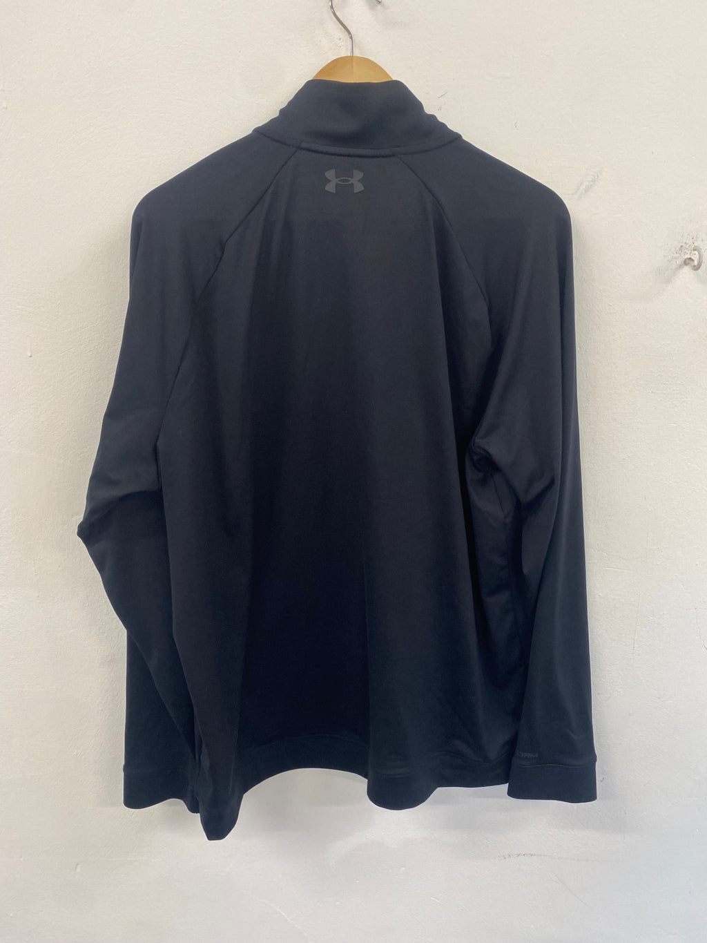 Fabulous Under Armour 1/4 Zip Top Golf Storm L Black ES609