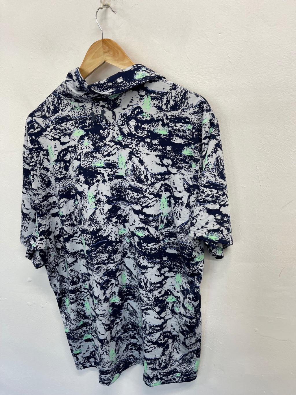 Fabulous Under Armour Golf polo Shirt XL Navy ES609