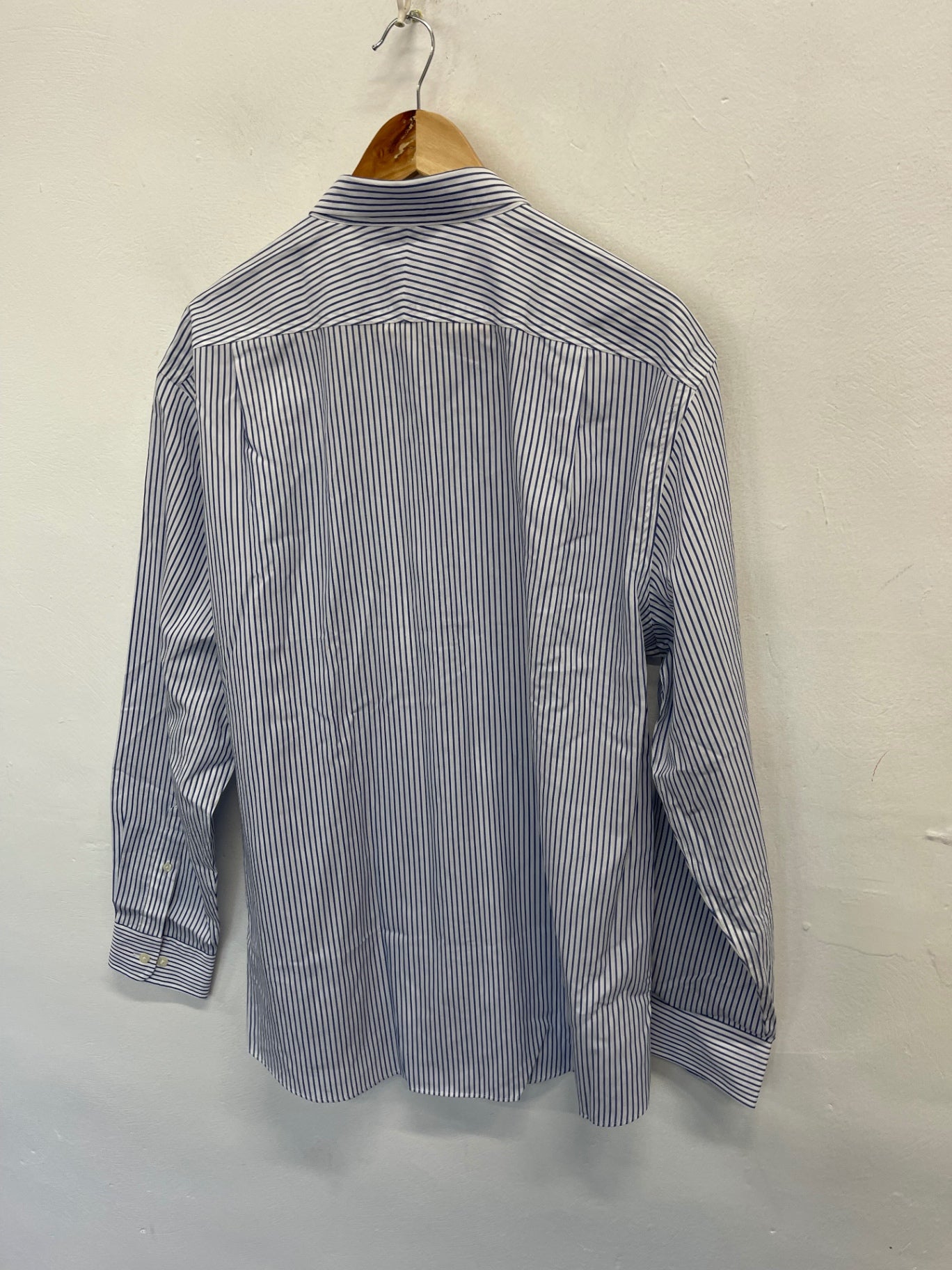 Fabulous Charles Tyrwitt non iron slim fit Shirt XL White & blue ES609