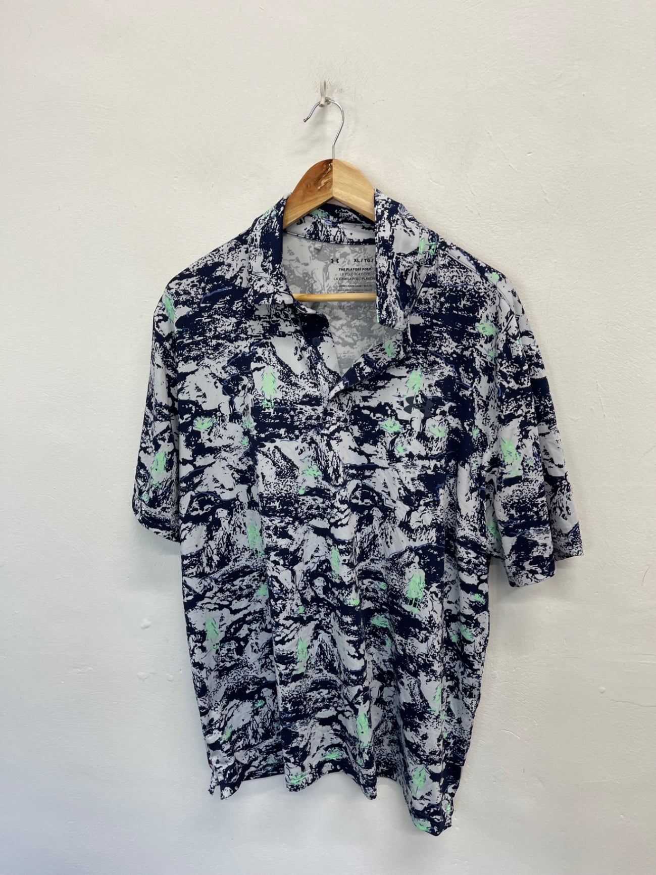 Fabulous Under Armour Golf polo Shirt XL Navy ES609