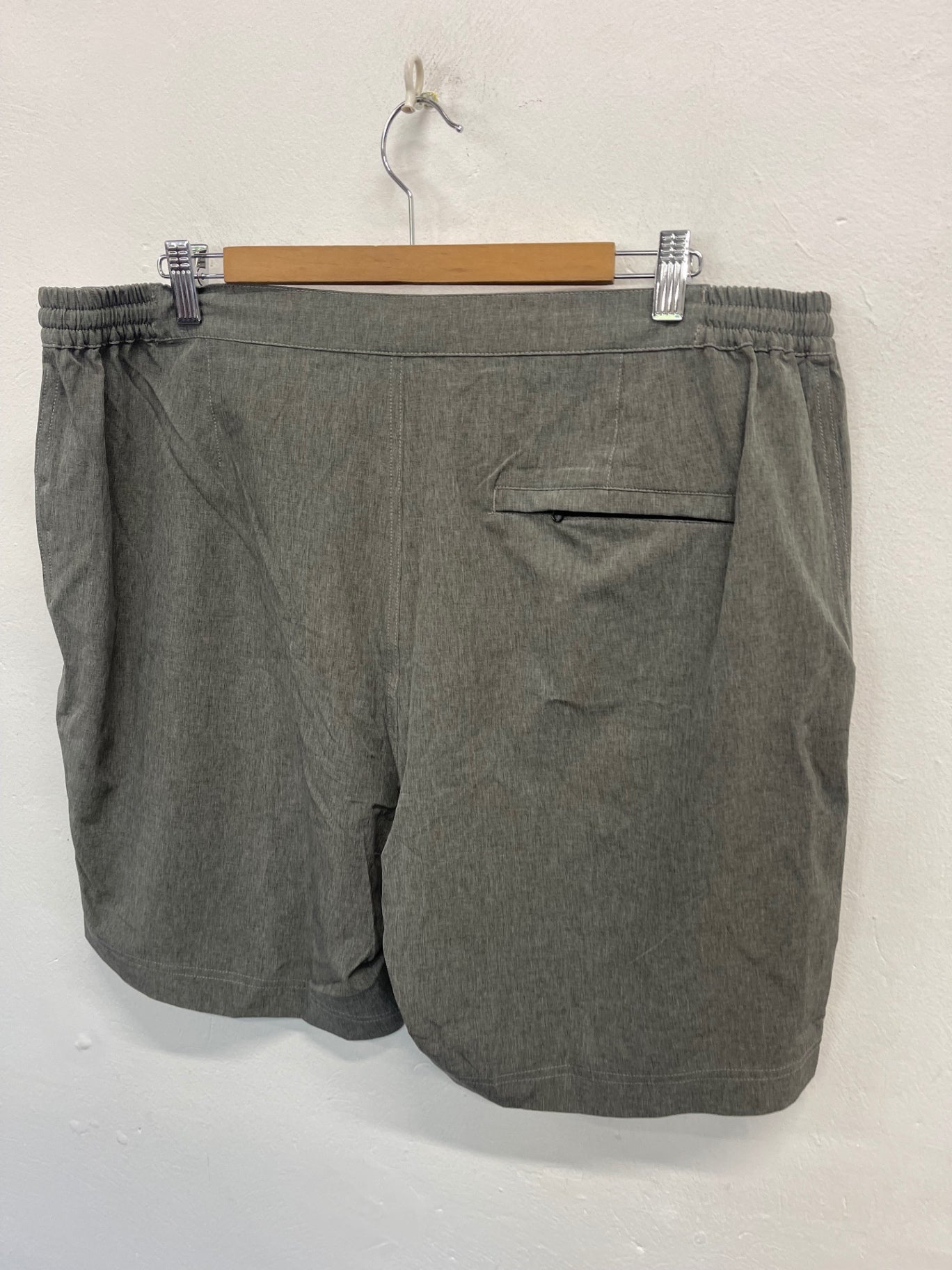 Fabulous Eubi golf sports Shorts XXL Grey New ES609