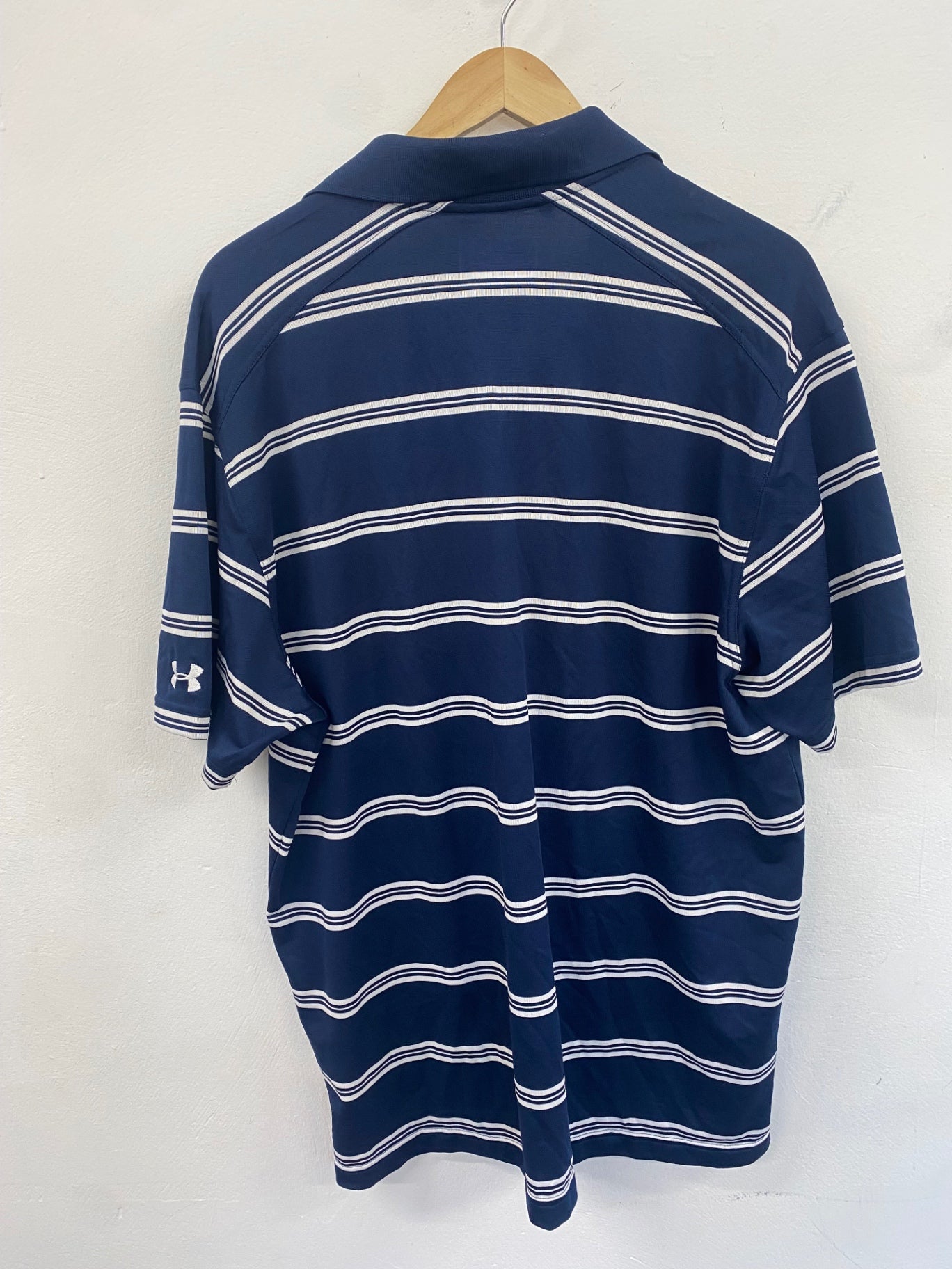 Fabulous Under Armour Polo Shirt Castle Stuart  golf XL/TG/EG Navy ES609