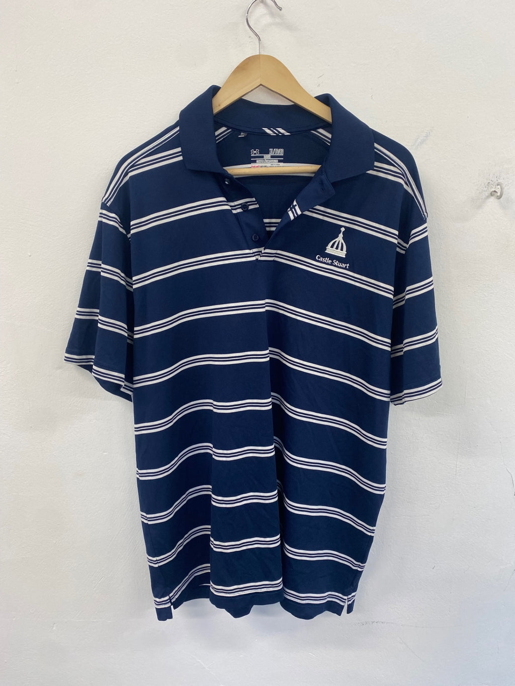 Fabulous Under Armour Polo Shirt Castle Stuart  golf XL/TG/EG Navy ES609