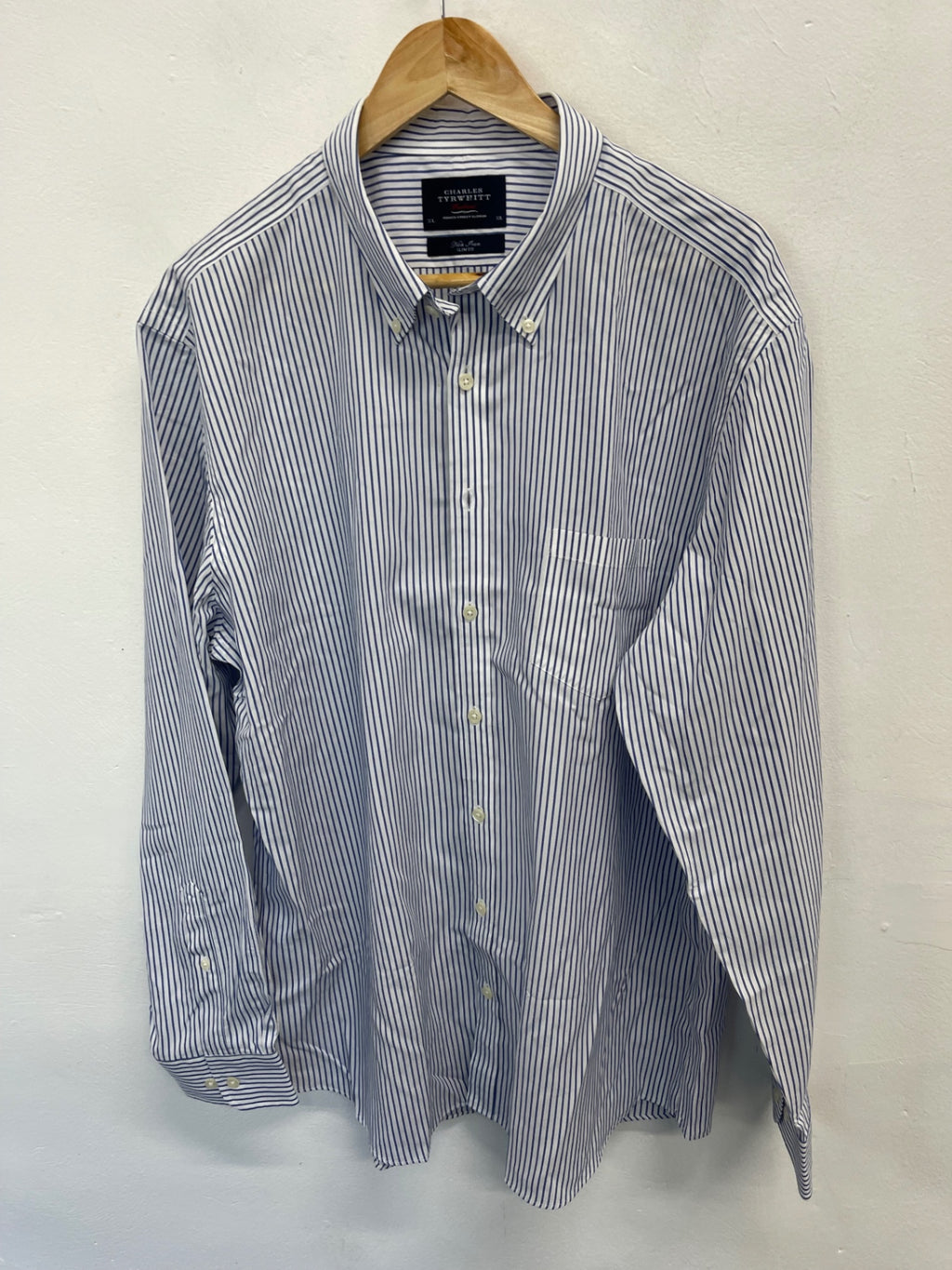 Fabulous Charles Tyrwitt non iron slim fit Shirt XL White & blue ES609