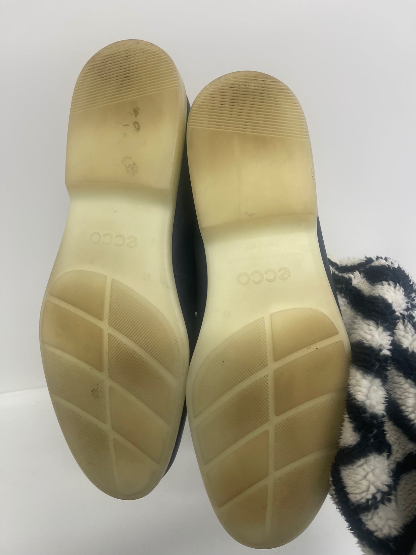 Fabulous ECCO leather boat loafers Uk11.5 navy blue ES609