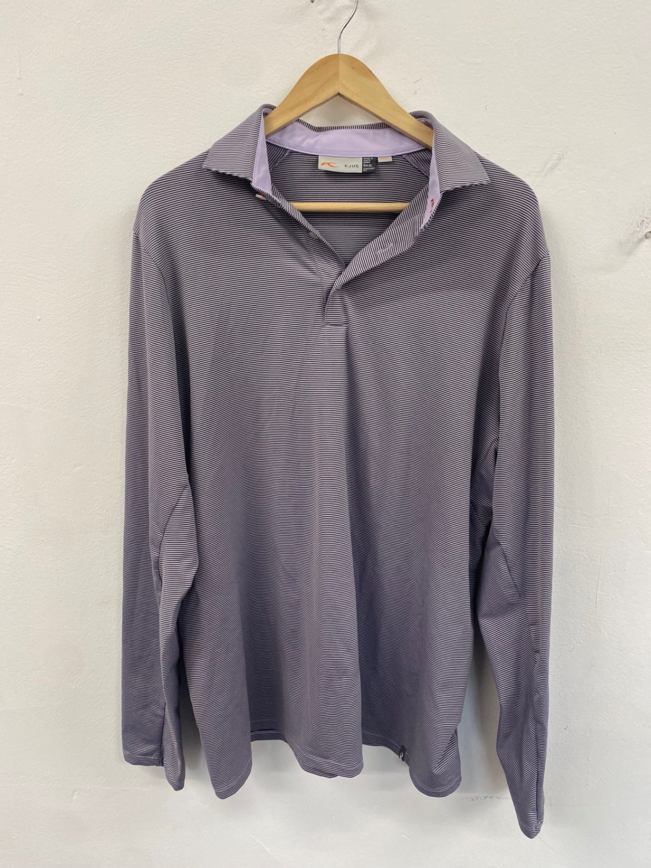 Fabulous KJUS Golf Shirt XL Gray lilac stripe Comfort fit ES609