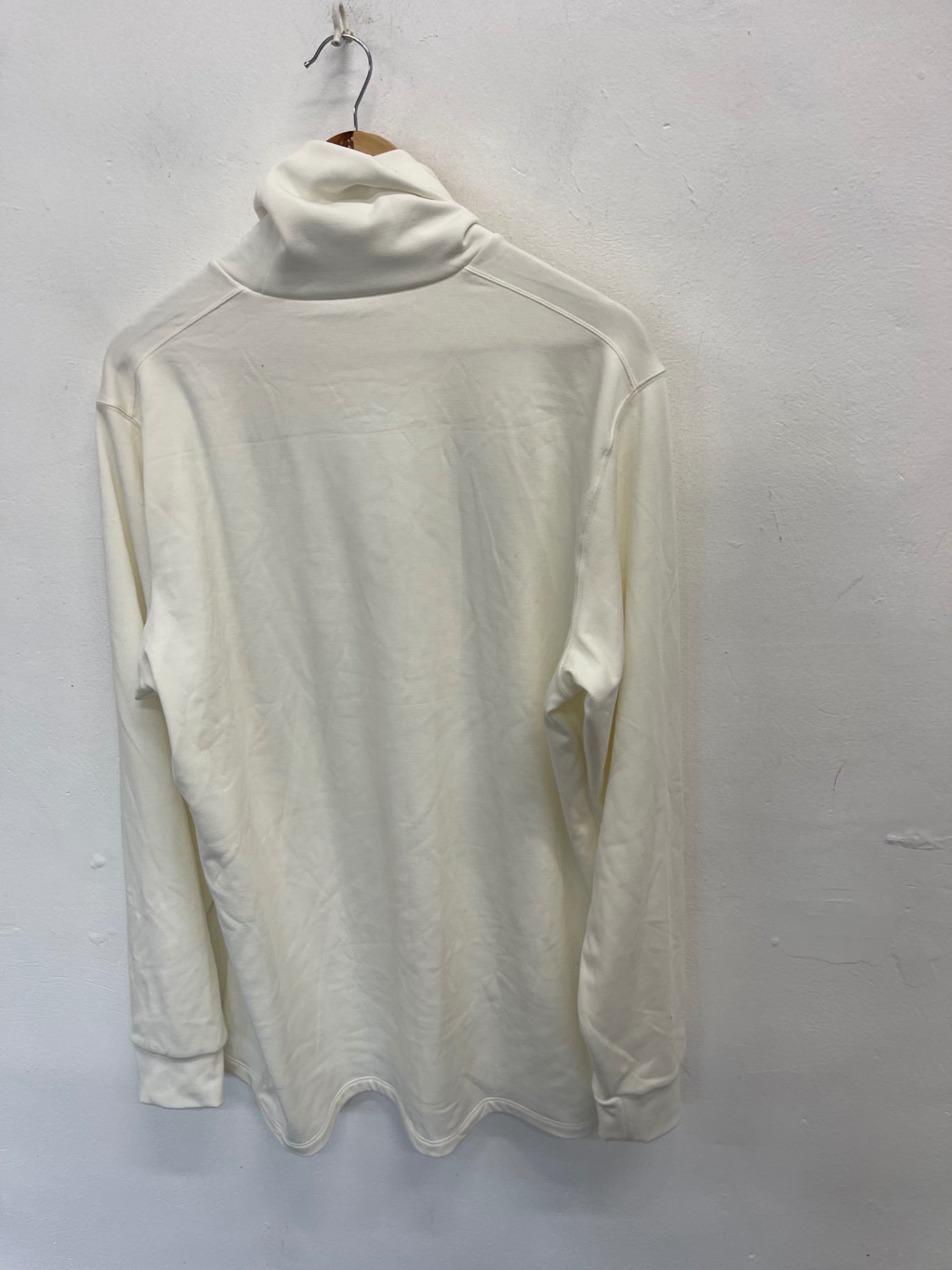 Fabulous Uniqlo Long sleeve ultra thermal heat top UK XL Cream ES609
