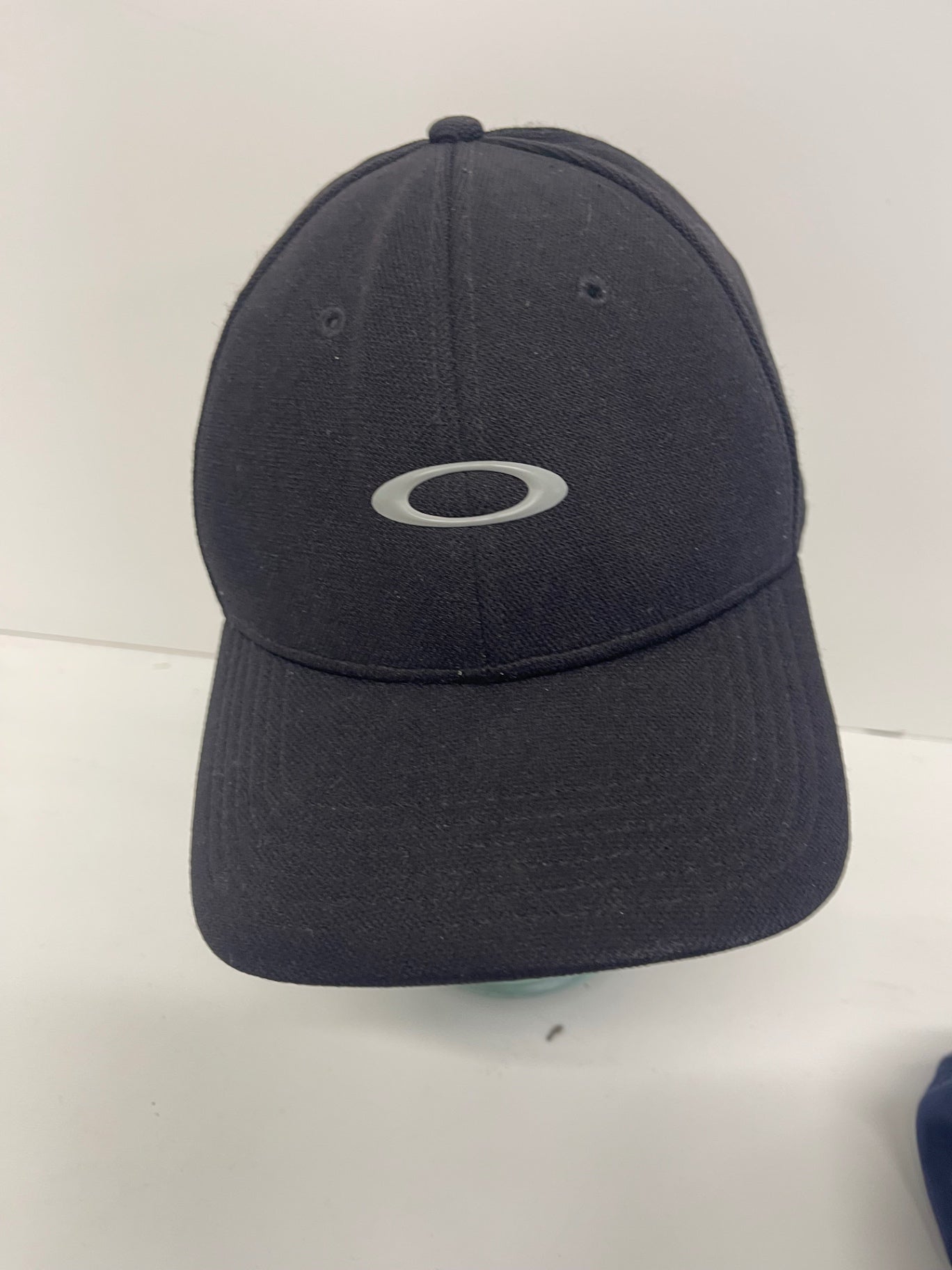 Fabulous Oakley Tincan Golf Cap Hats L/XL Black ES609