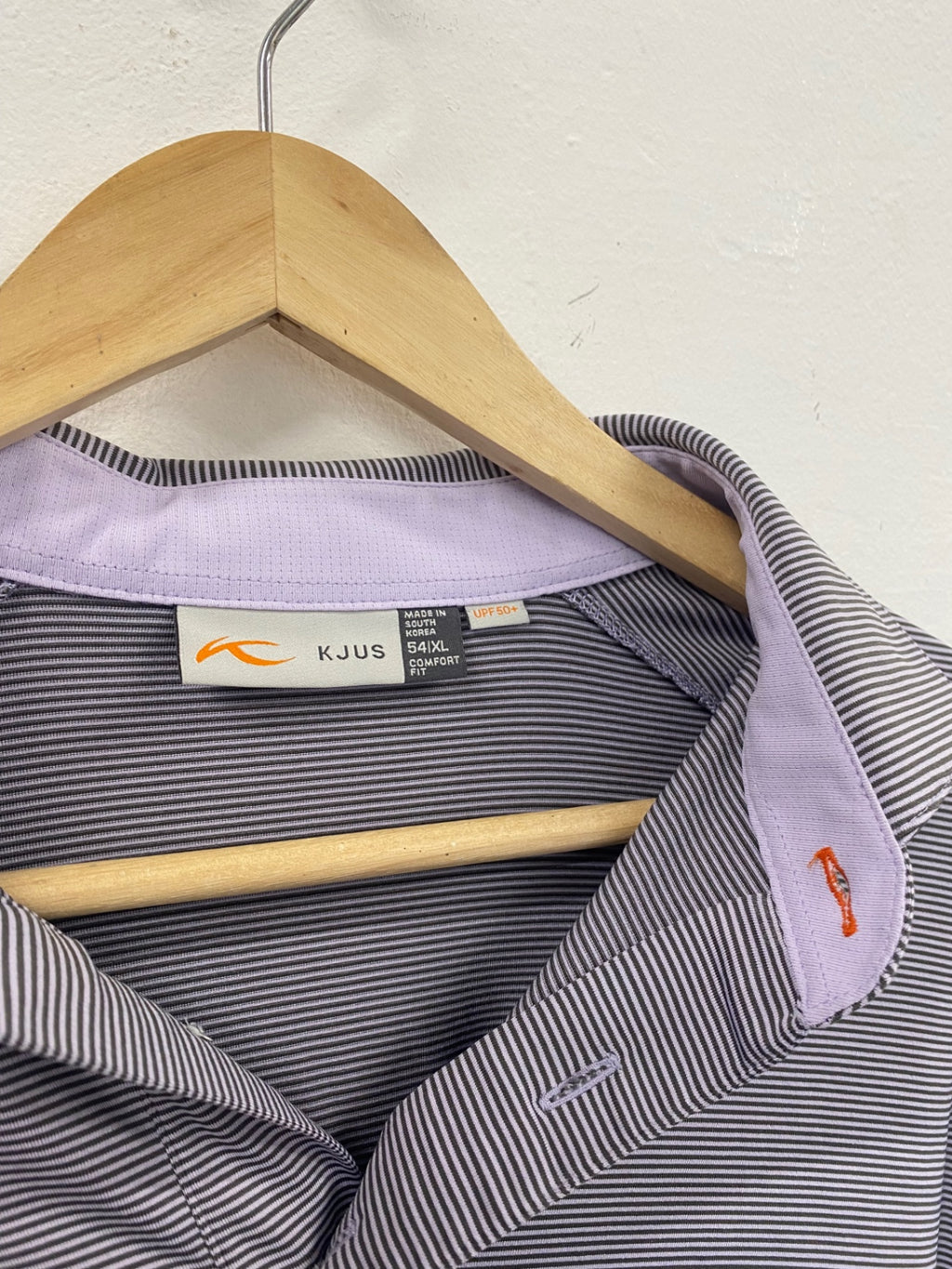 Fabulous KJUS Golf Shirt XL Gray lilac stripe Comfort fit ES609